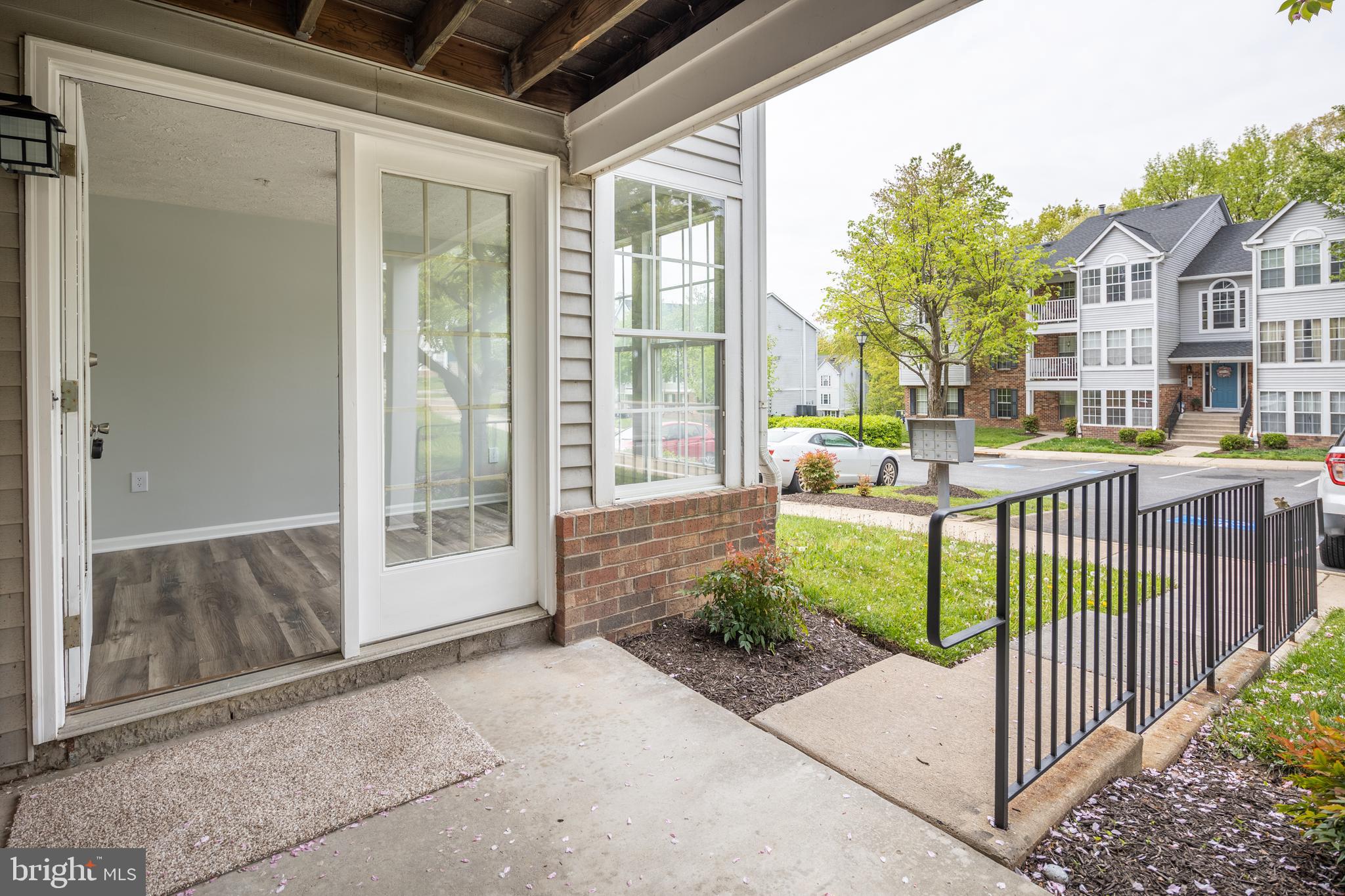 WOODBRIDGE CENTER - Residential