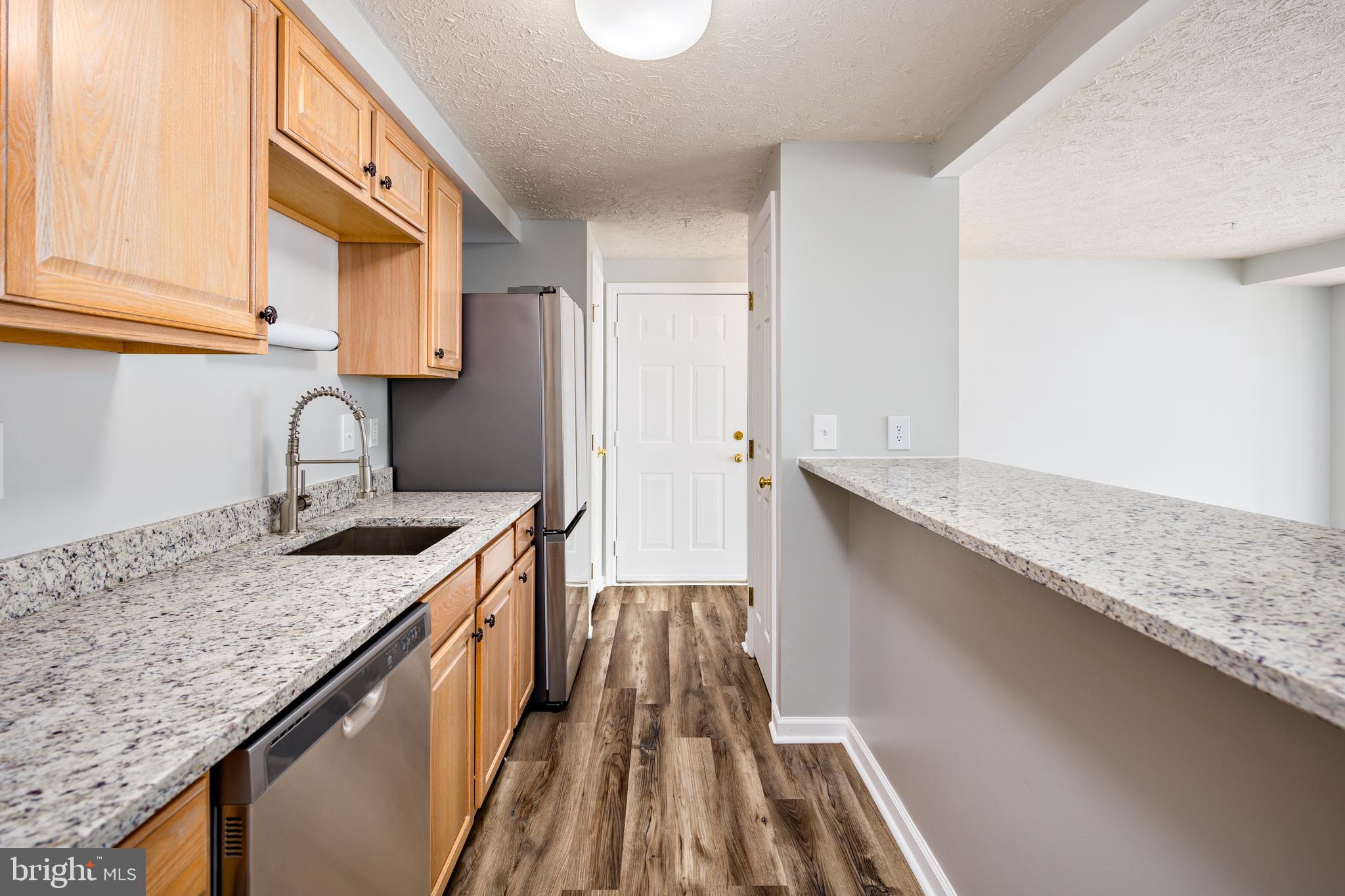 WOODBRIDGE CENTER - Residential