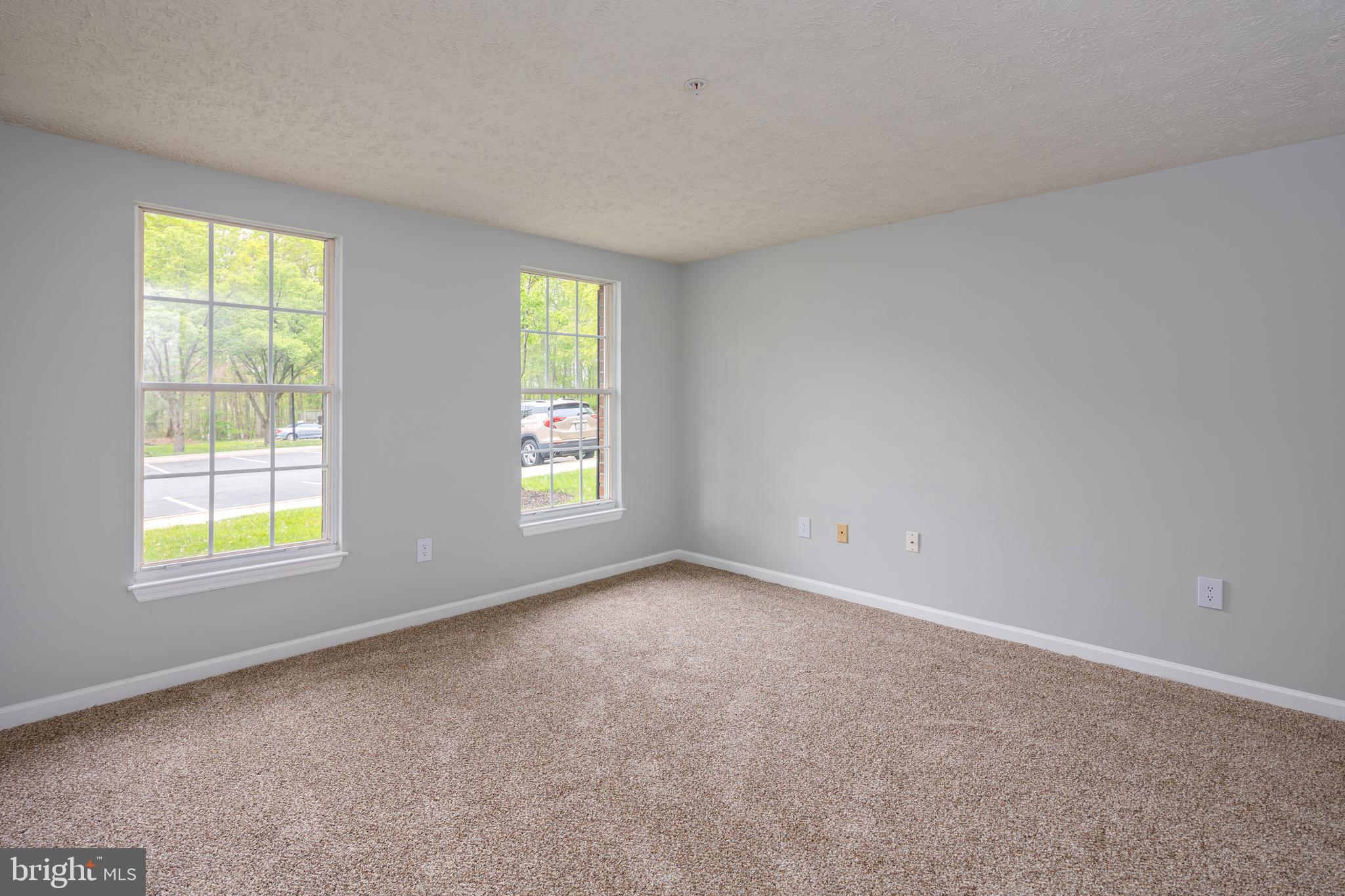 WOODBRIDGE CENTER - Residential