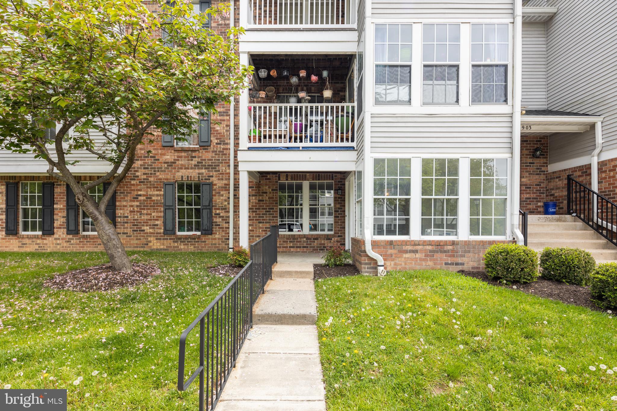 WOODBRIDGE CENTER - Residential