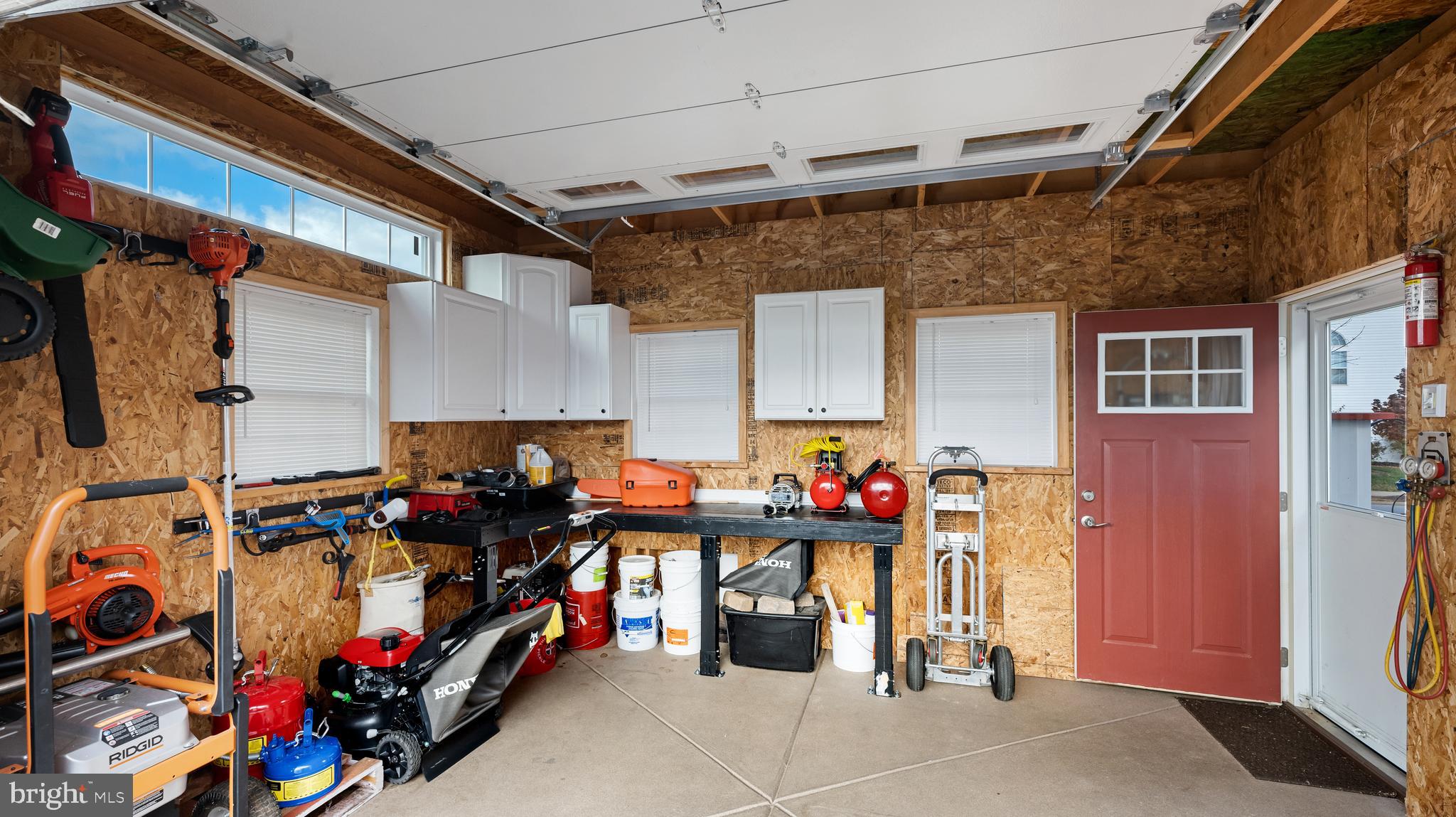 LAKELAND PLACE - Residential