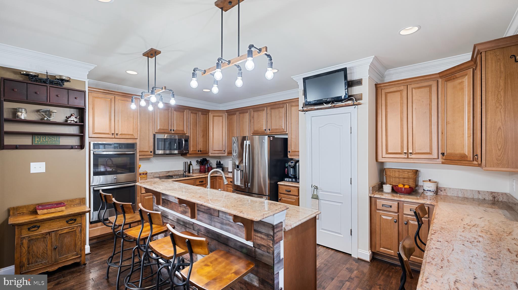 LAKELAND PLACE - Residential