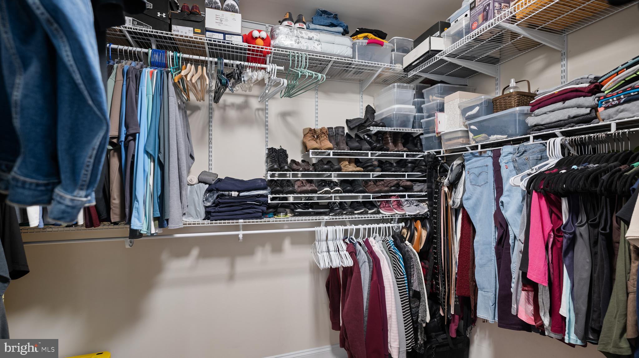 LAKELAND PLACE - Residential