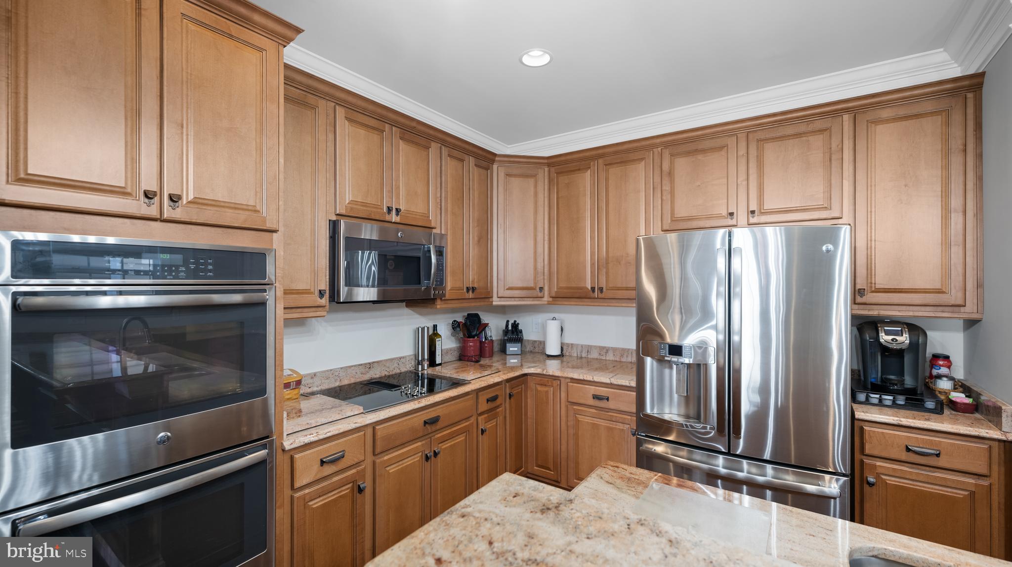 LAKELAND PLACE - Residential