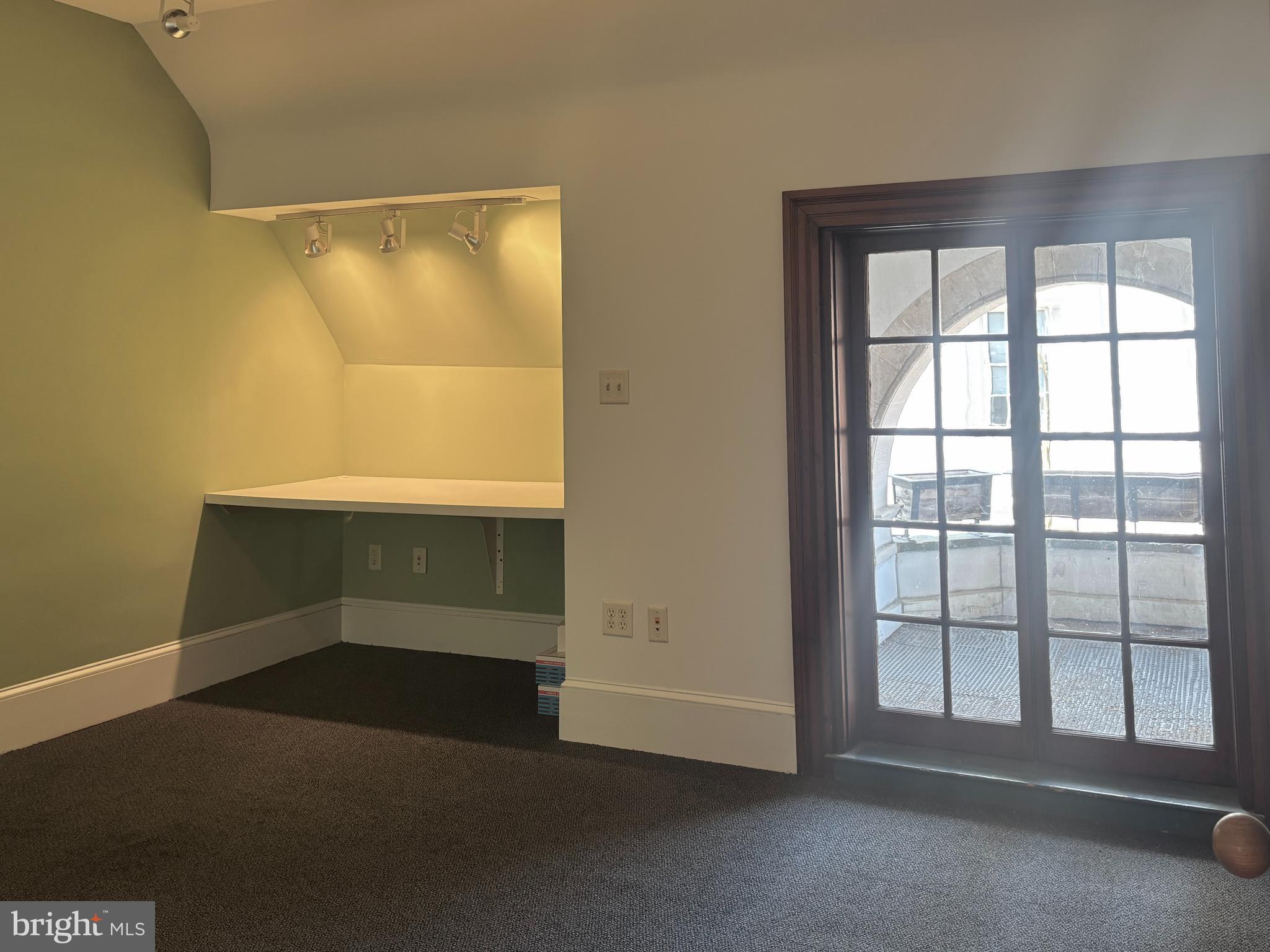 135 N DUKE STREET 3