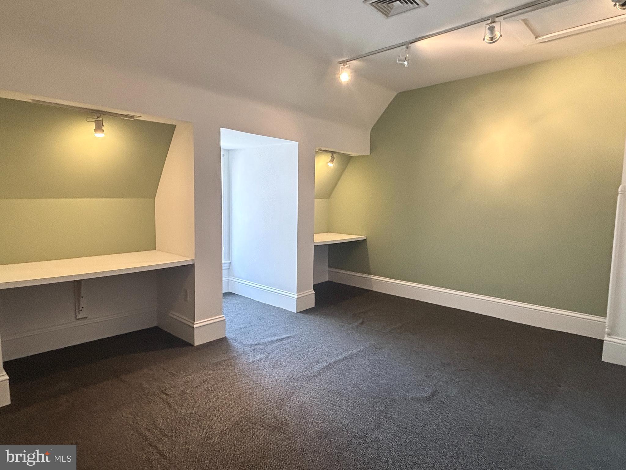 135 N DUKE STREET 3