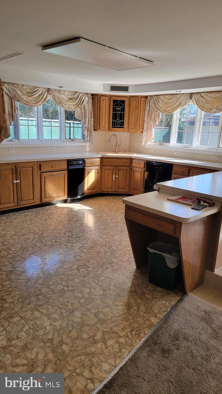 WINCHESTER PARK - Residential Lease