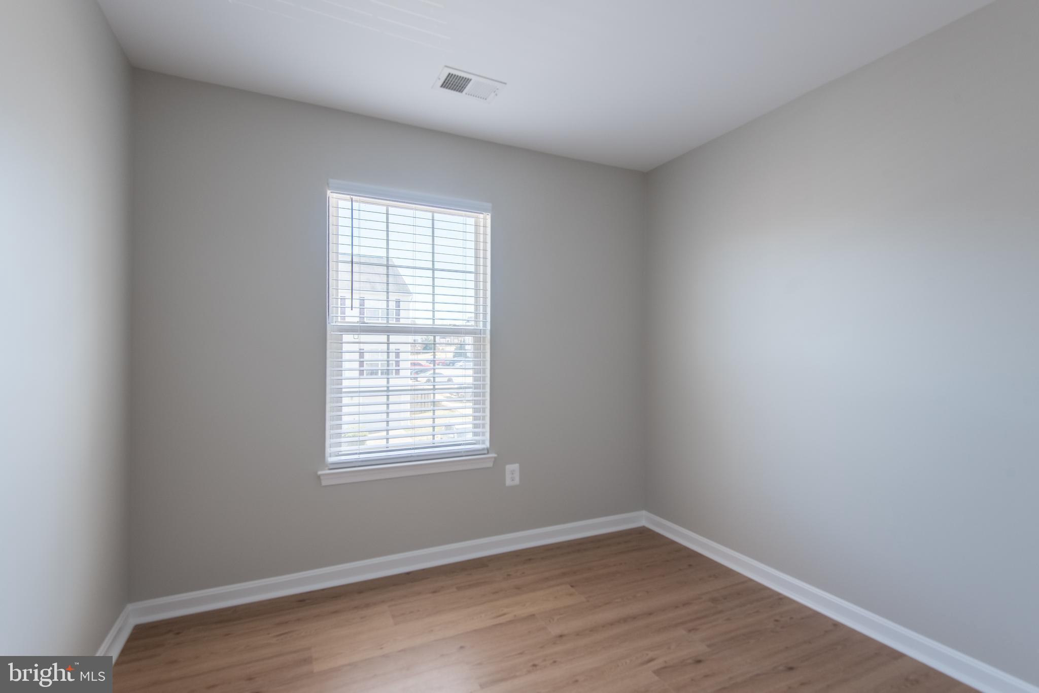 TAMARLANE - Residential Lease