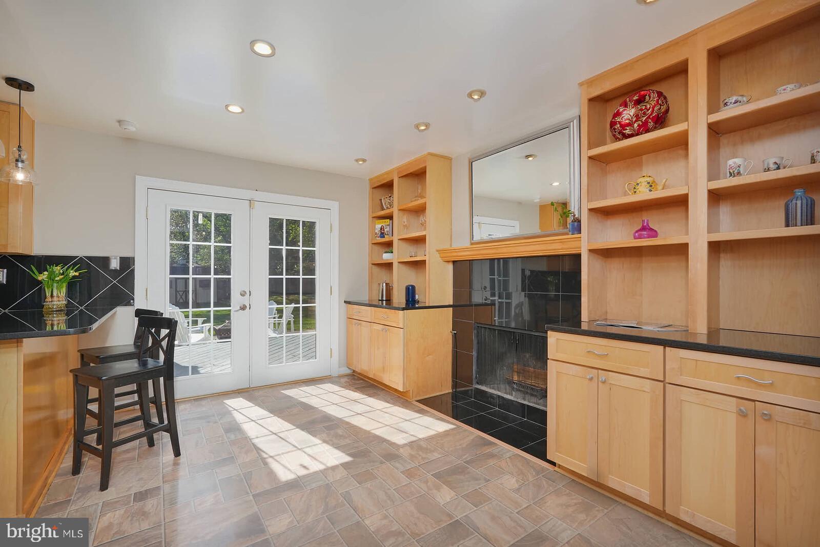 OLNEY SQUARE - Residential