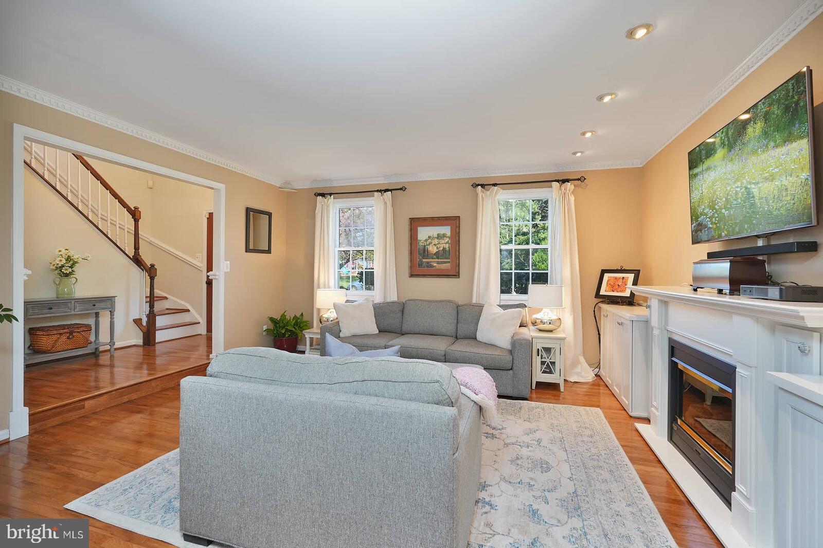 OLNEY SQUARE - Residential