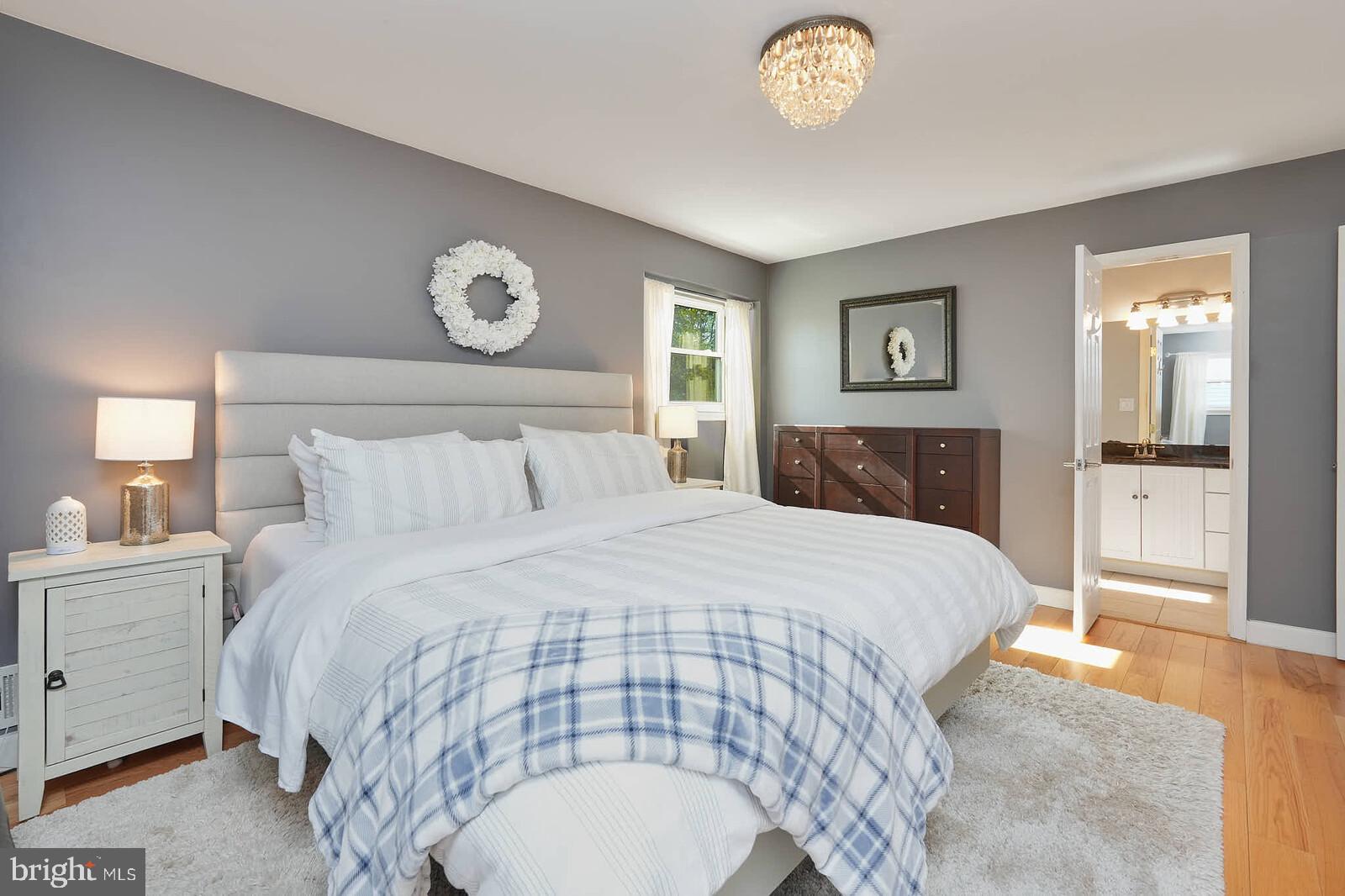 OLNEY SQUARE - Residential