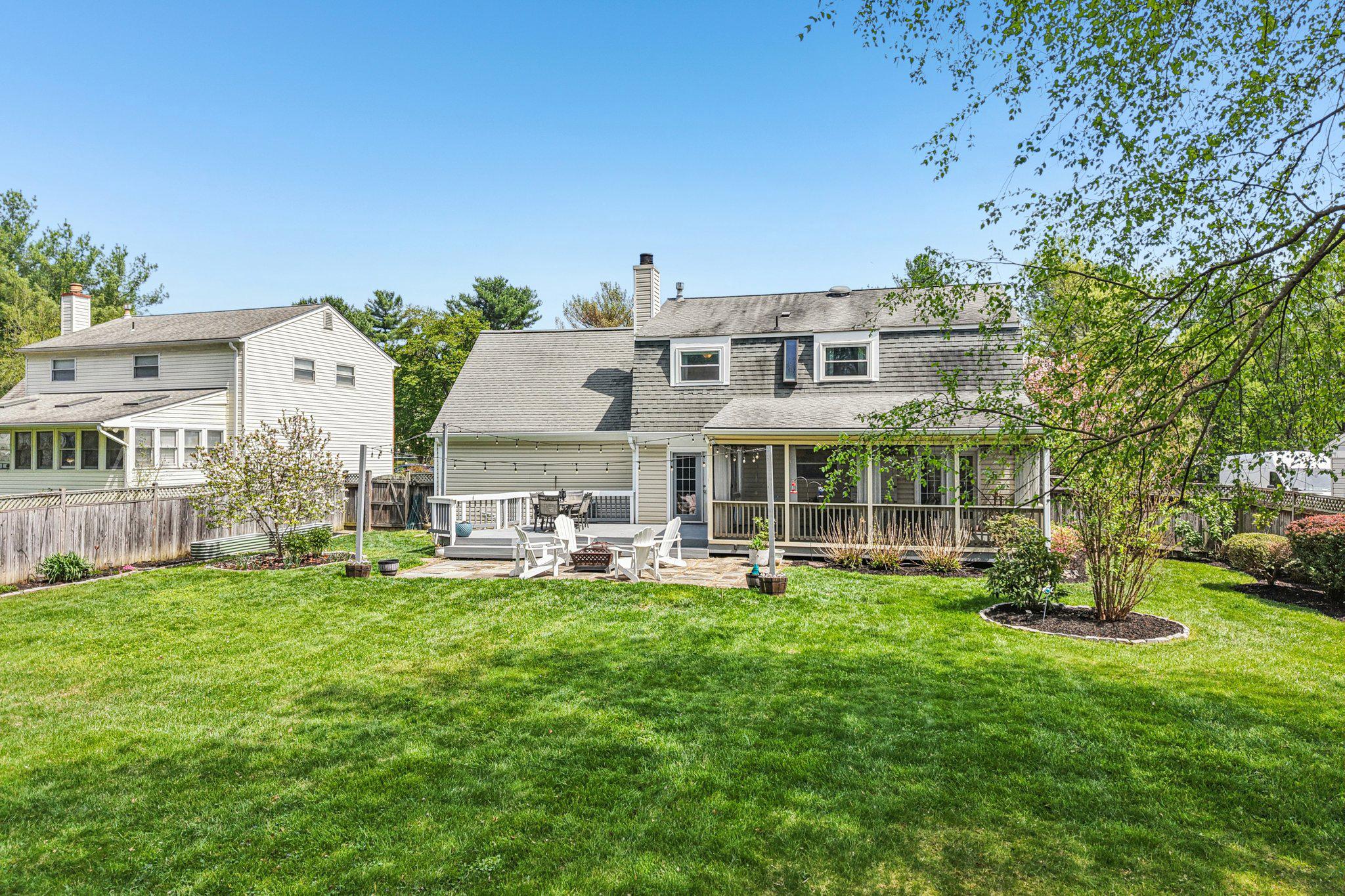 OLNEY SQUARE - Residential