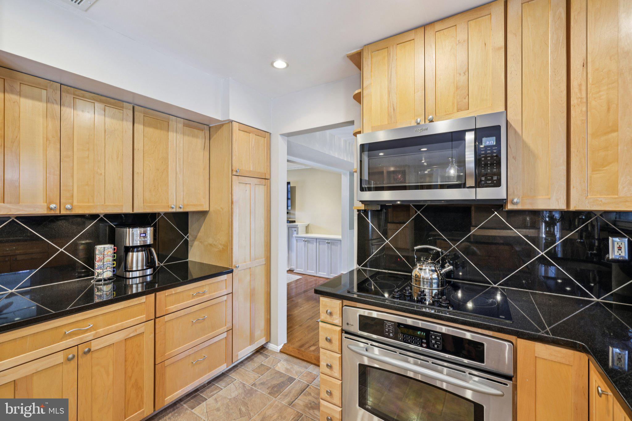 OLNEY SQUARE - Residential