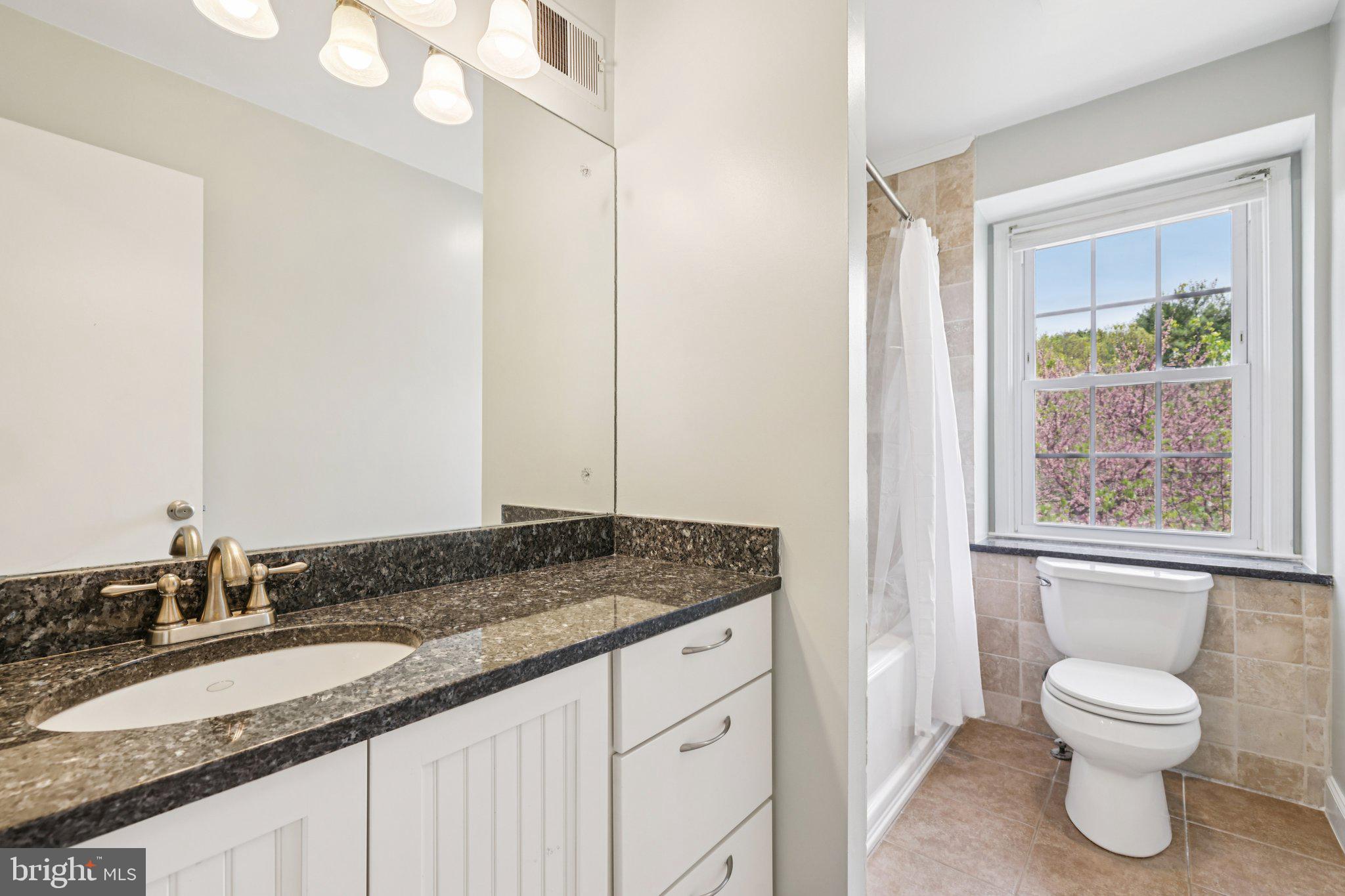 OLNEY SQUARE - Residential