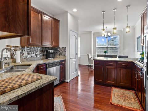Townhouse For Sale - 30 Arenas Court<br/> CAPITOL HEIGHTS, MD 20743