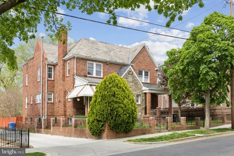 MLS: DCDC2196688