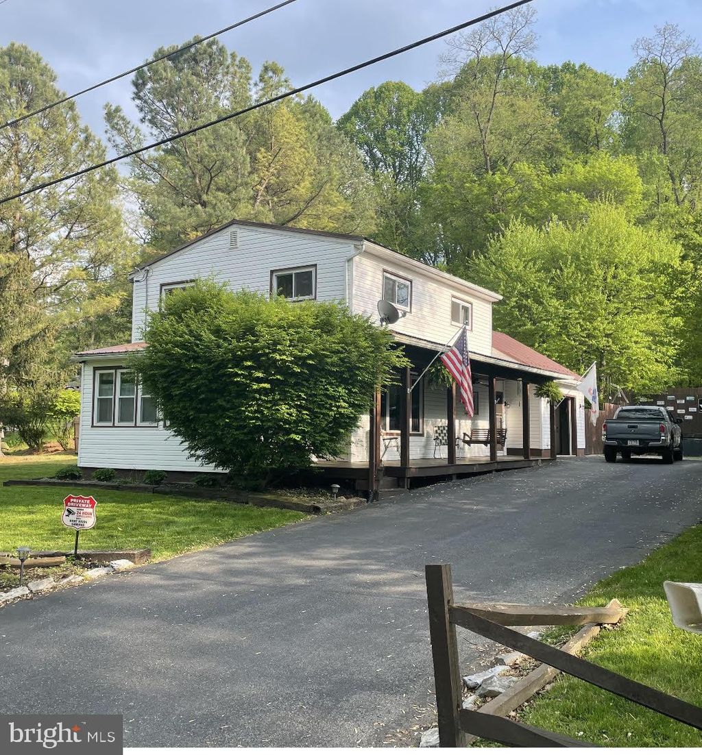 Photo of 24 E ELM ST, CONESTOGA, PA 17516 (MLS # PALA2034276)
