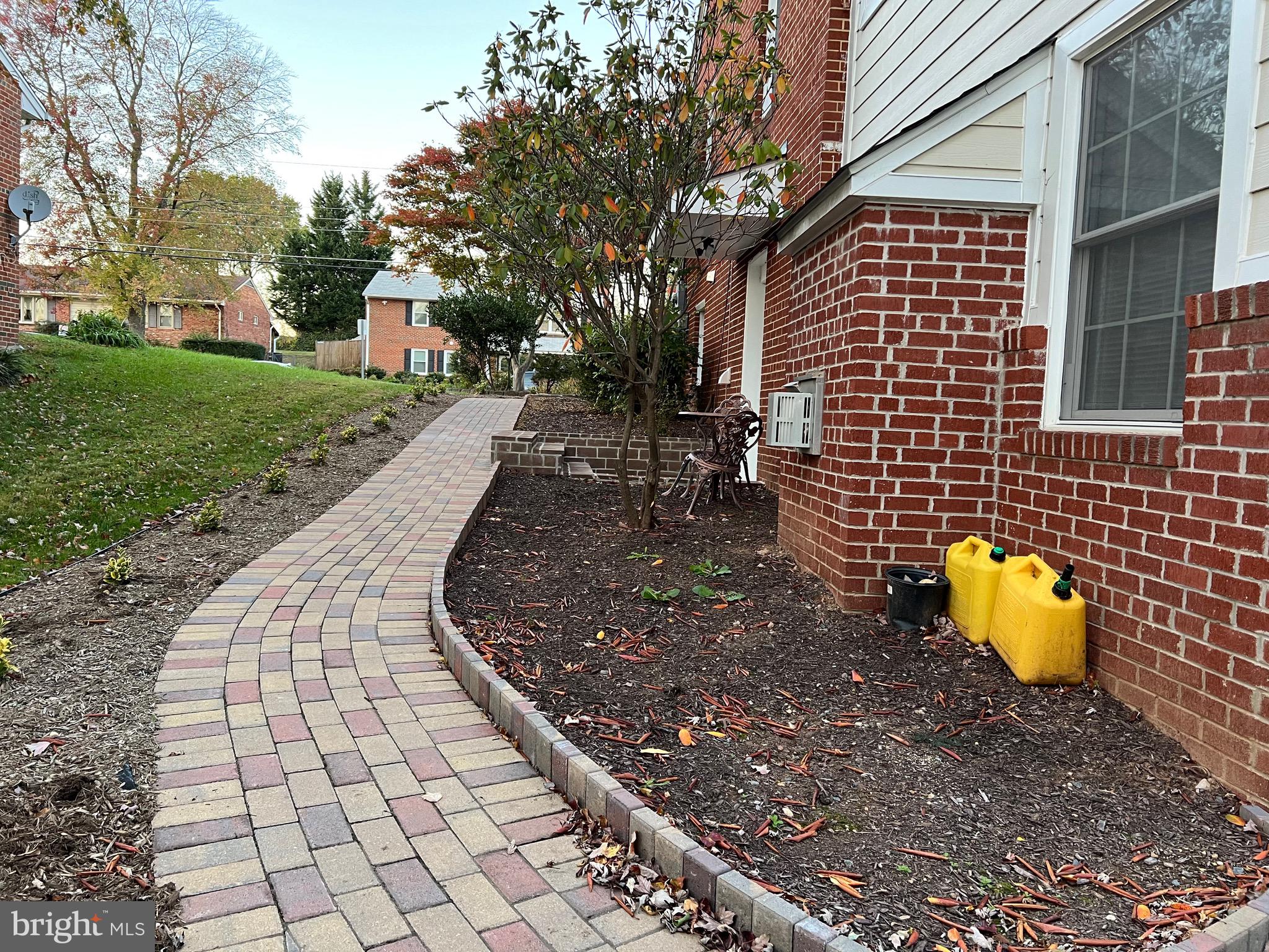 CEDAR CREST - Residential Lease