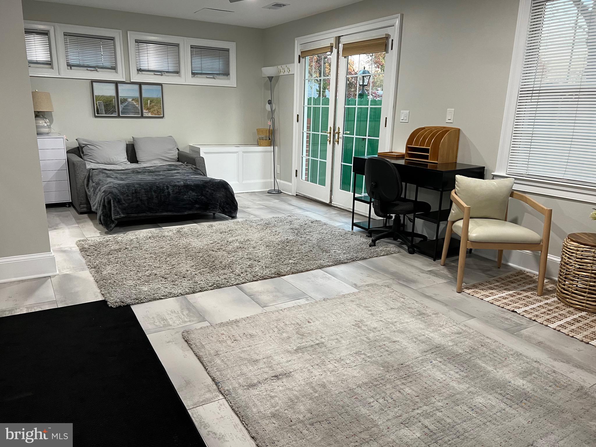 CEDAR CREST - Residential Lease