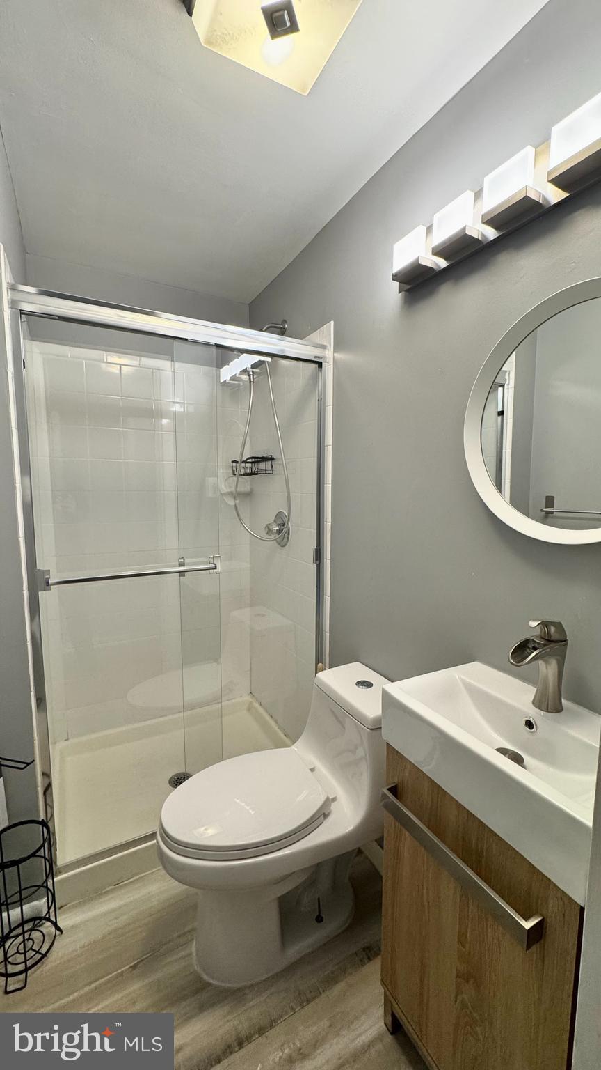 PARKSIDE CONDOMINIUMS - Residential Lease