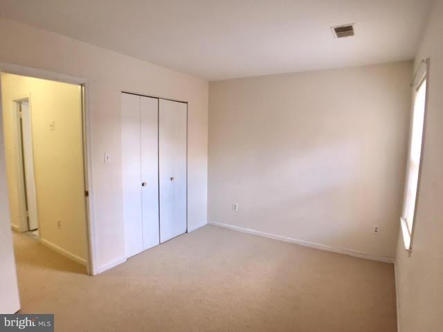 LAUREL MEWS - Residential Lease