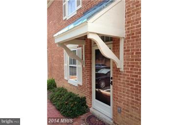 LAUREL MEWS - Residential Lease