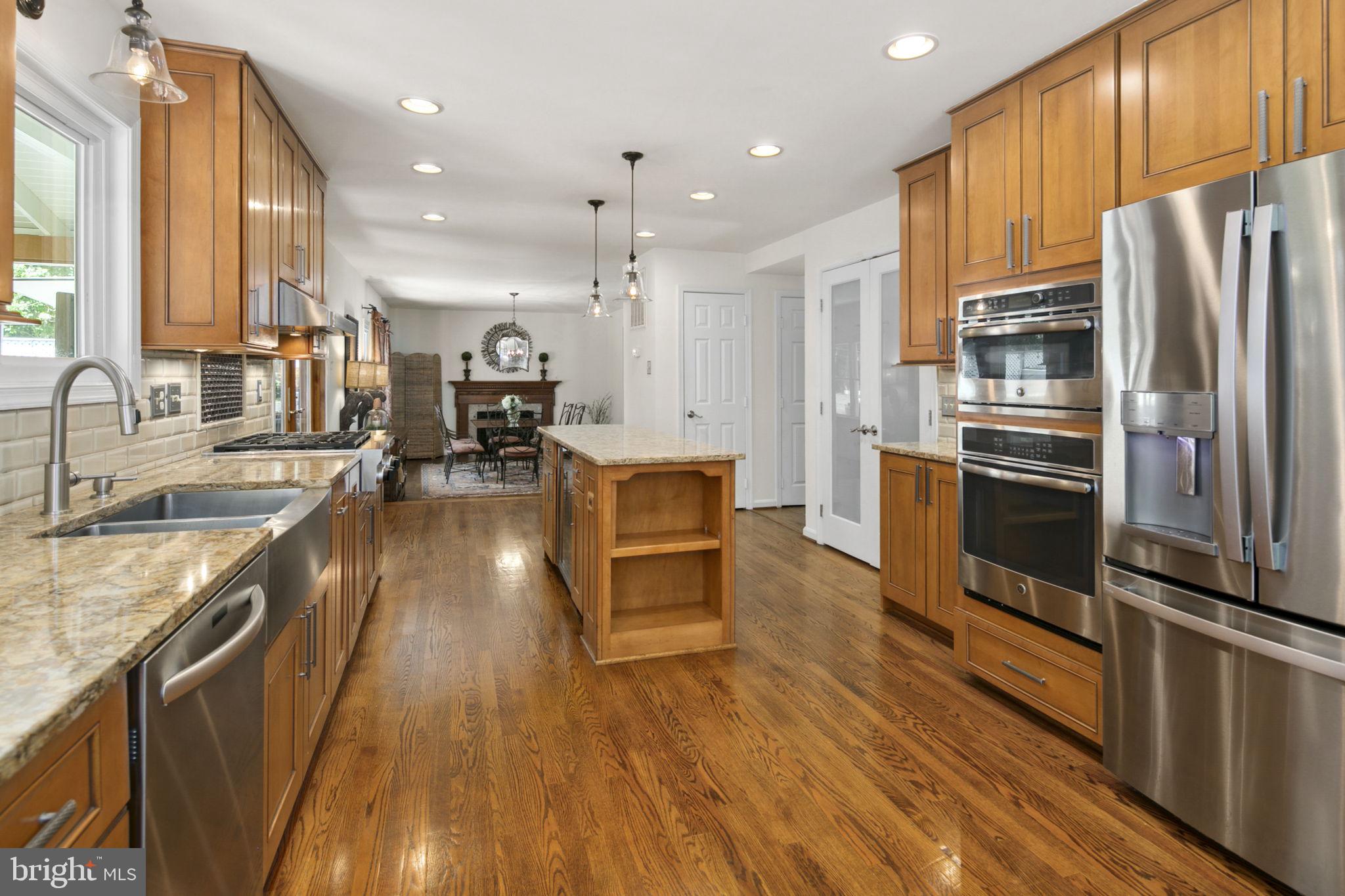 LEWIS PARK - Residential