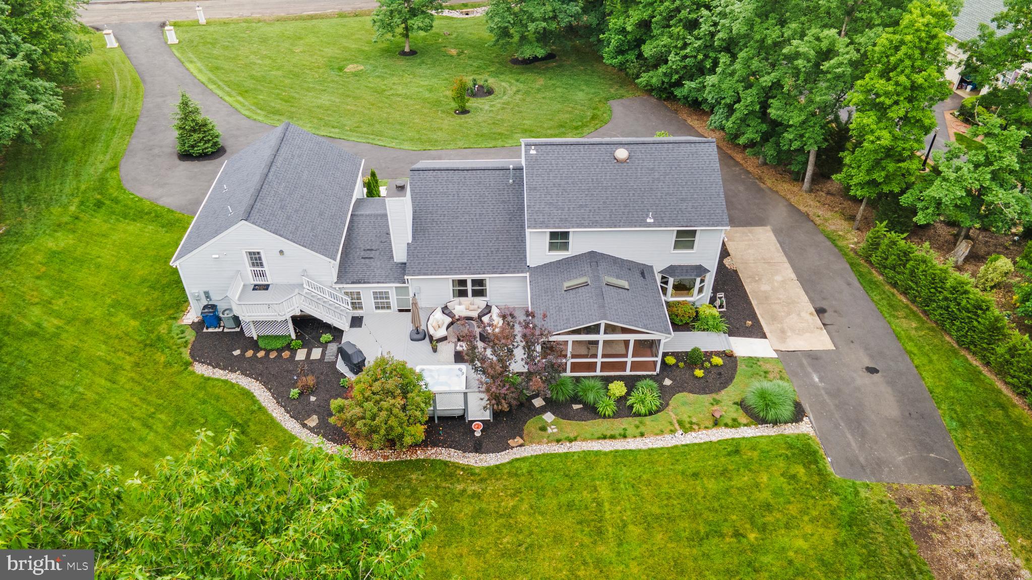 LEWIS PARK - Residential