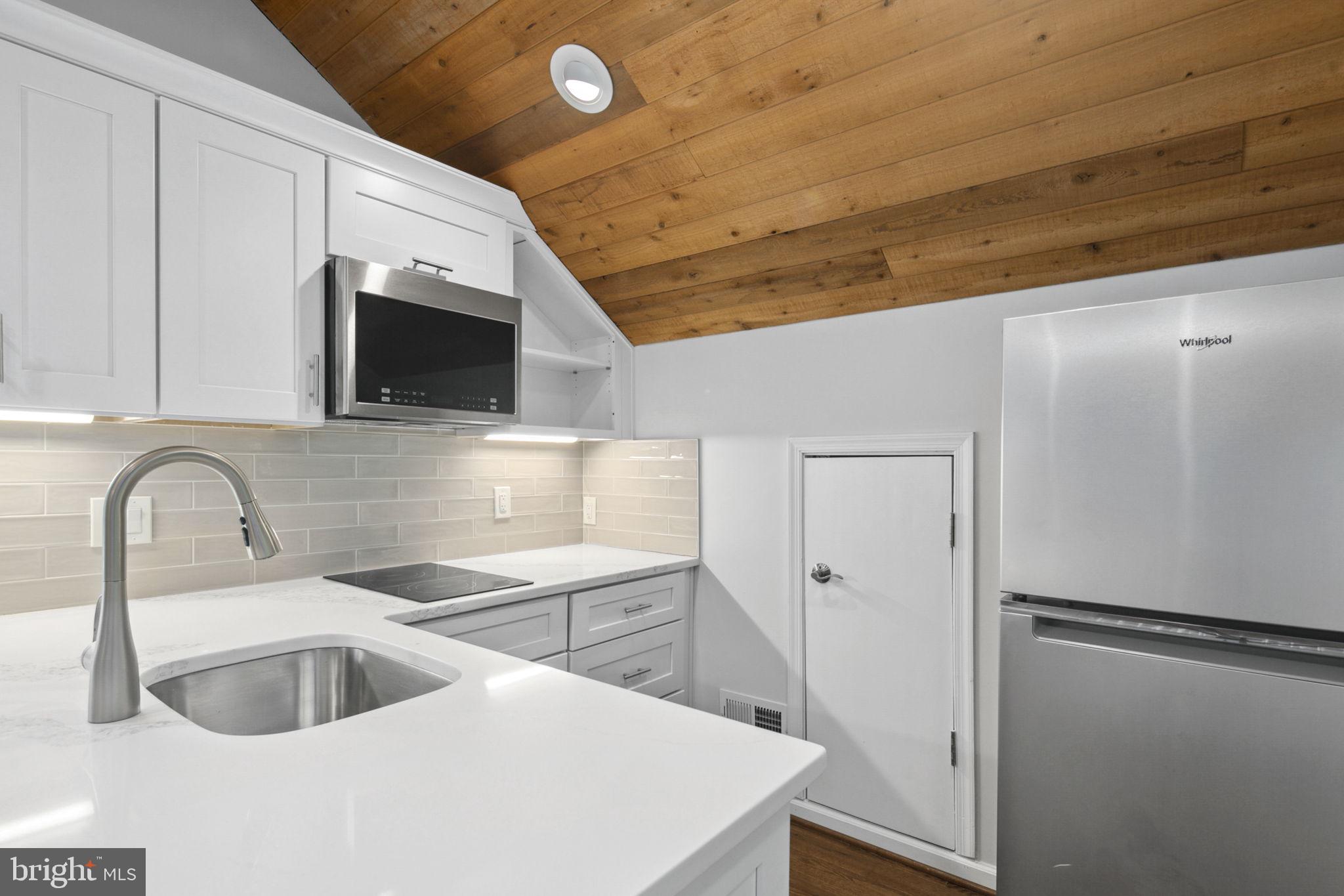 LEWIS PARK - Residential