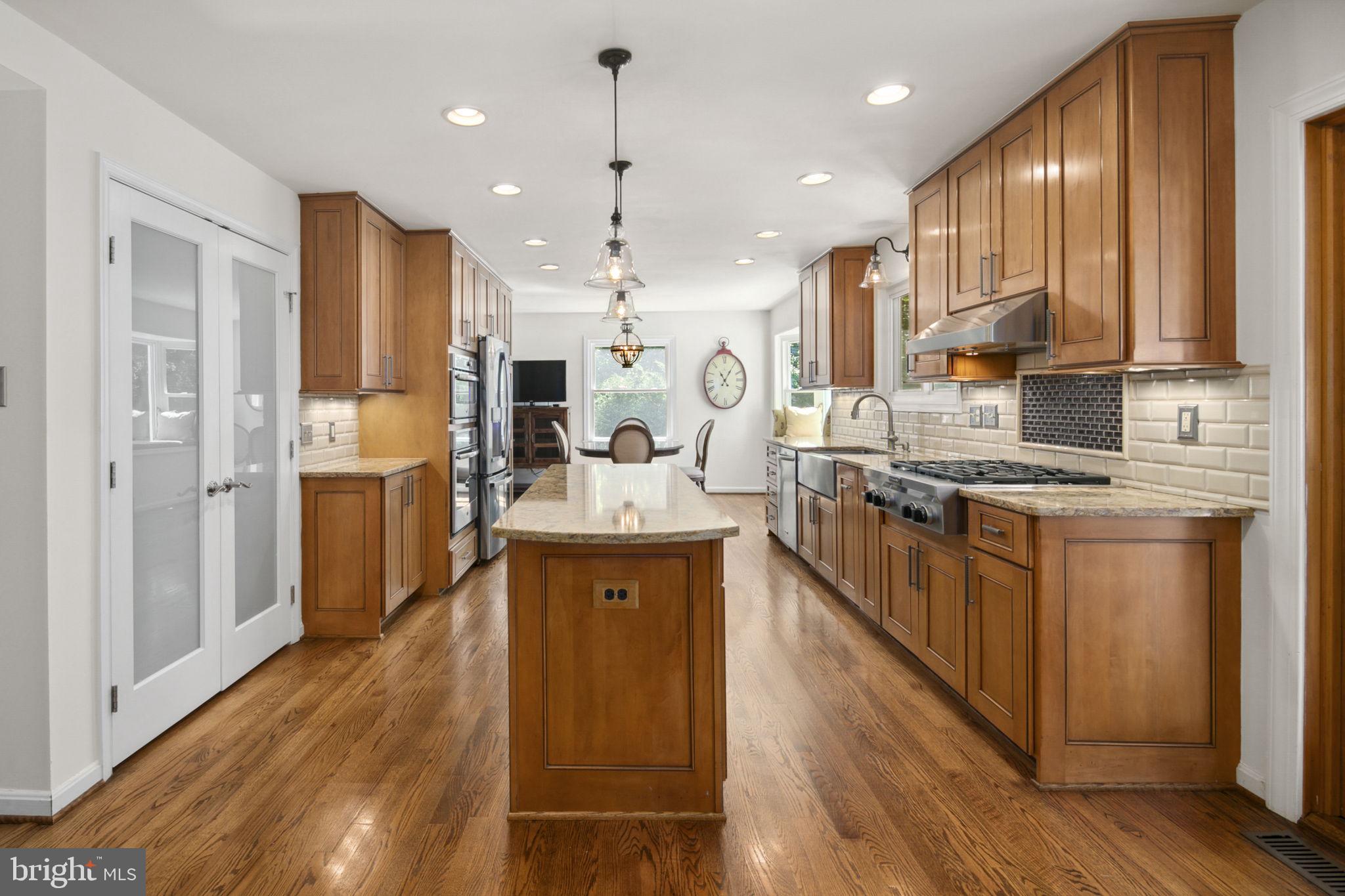 LEWIS PARK - Residential