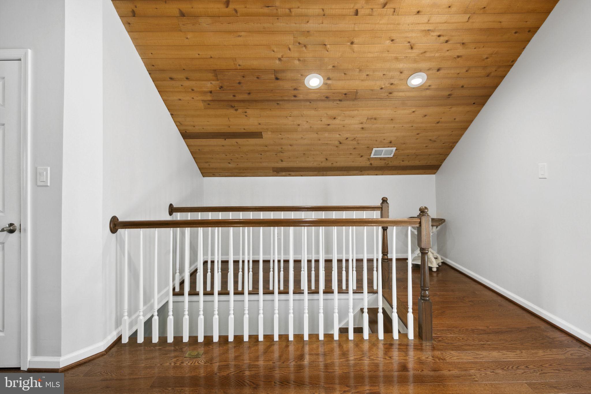 LEWIS PARK - Residential