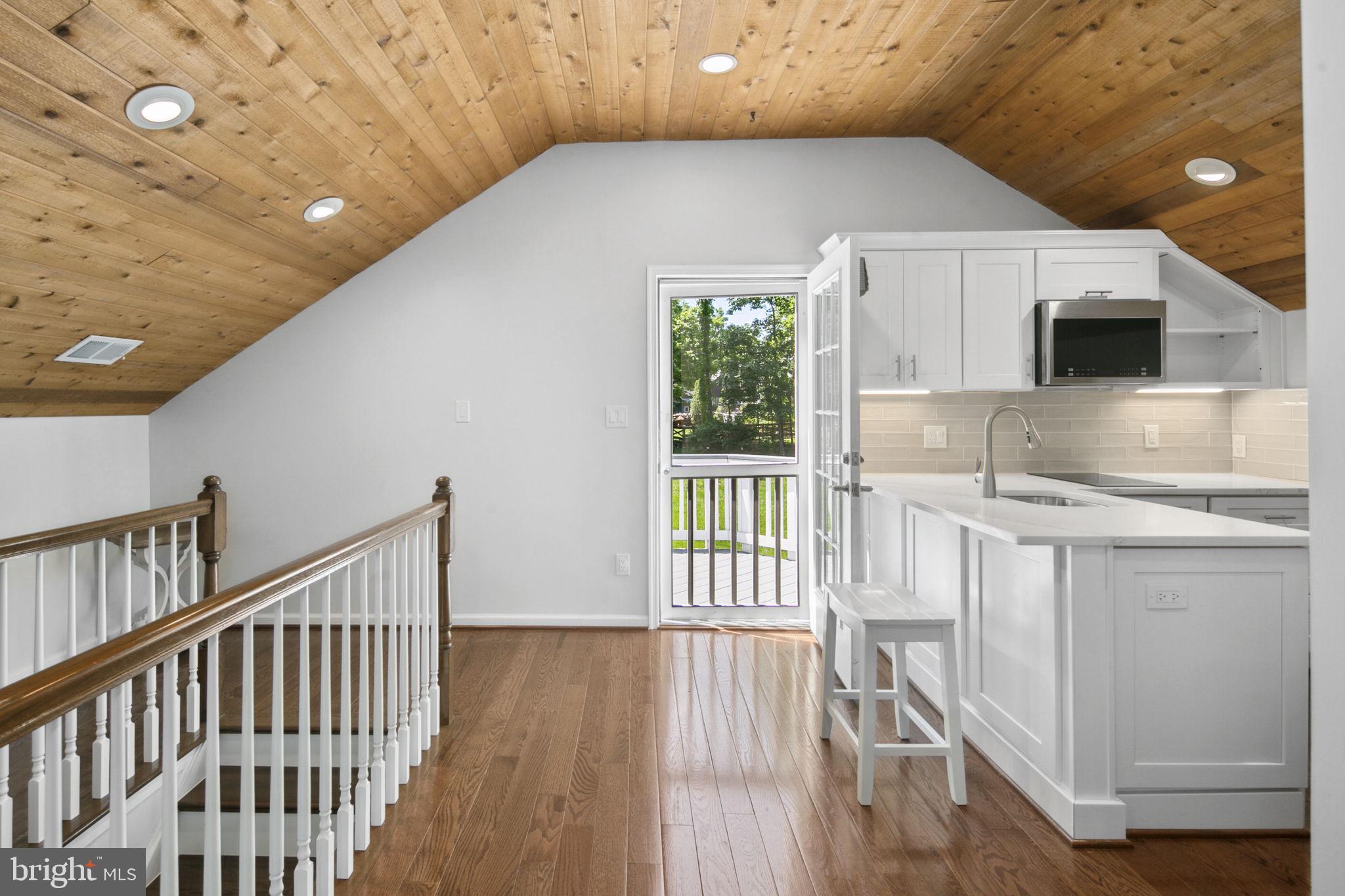 LEWIS PARK - Residential