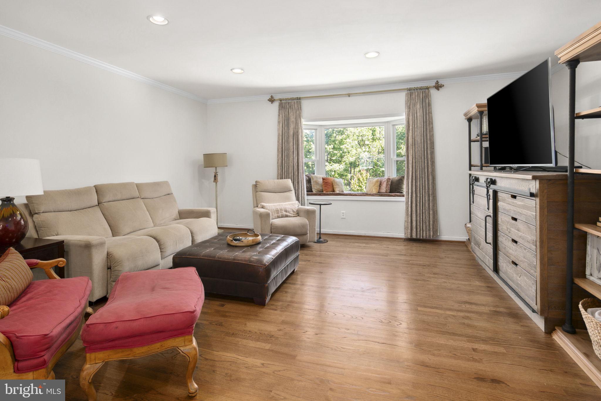 LEWIS PARK - Residential