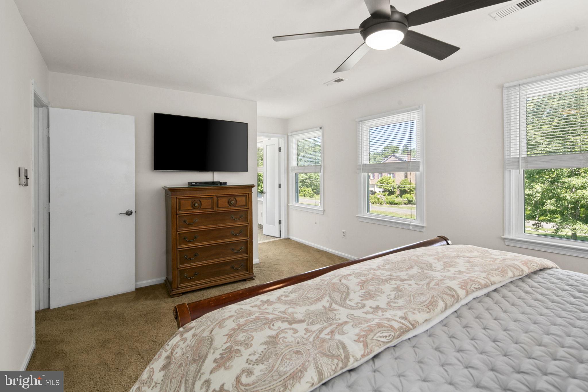 LEWIS PARK - Residential