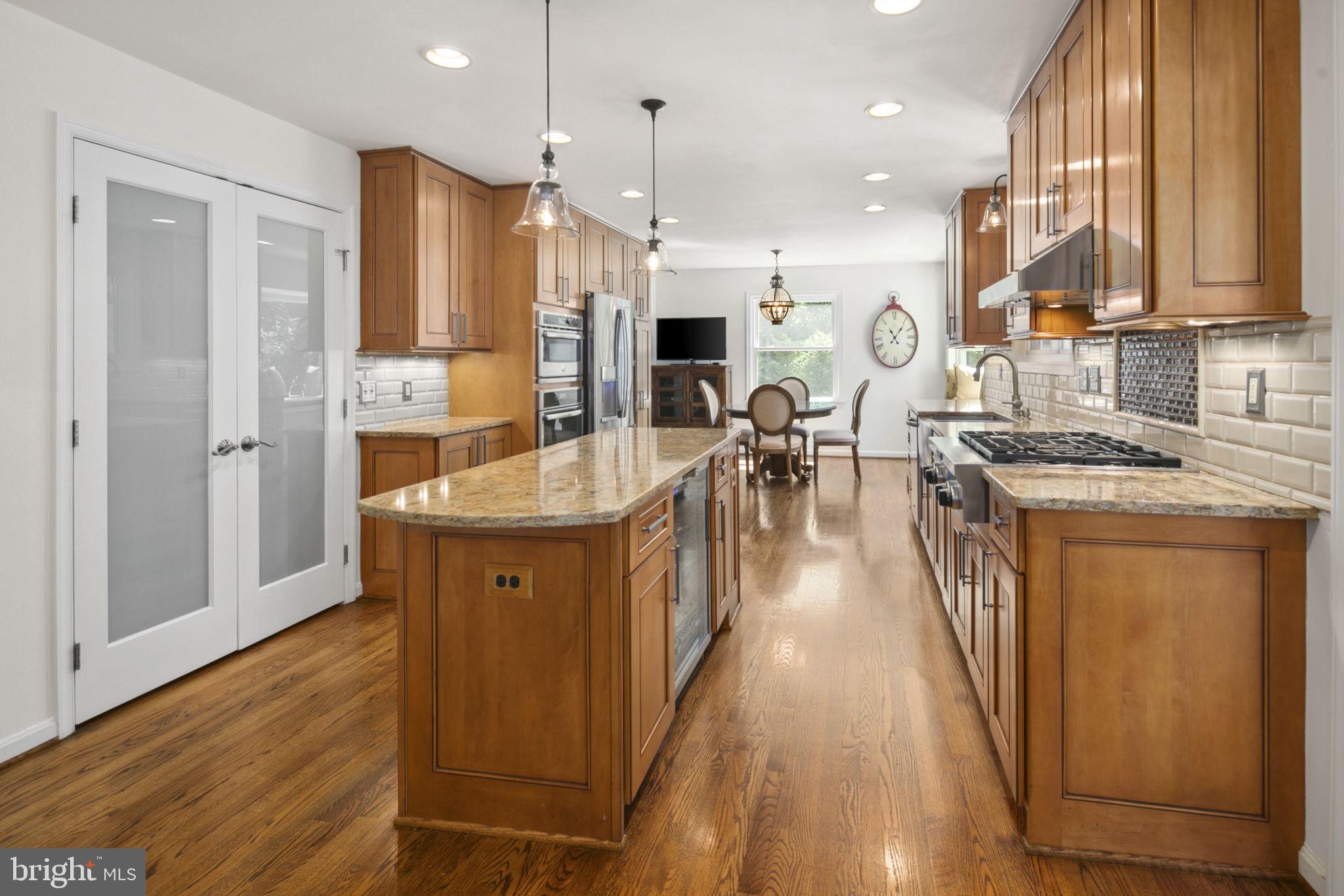 LEWIS PARK - Residential