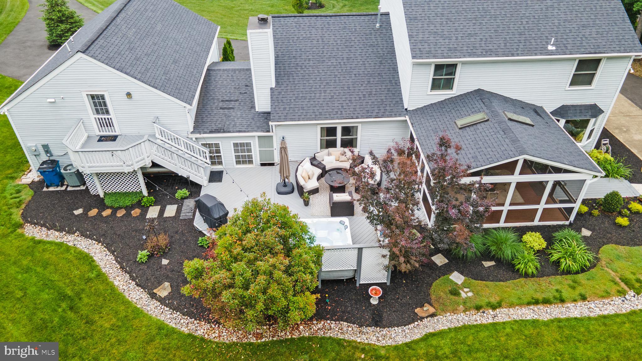 LEWIS PARK - Residential