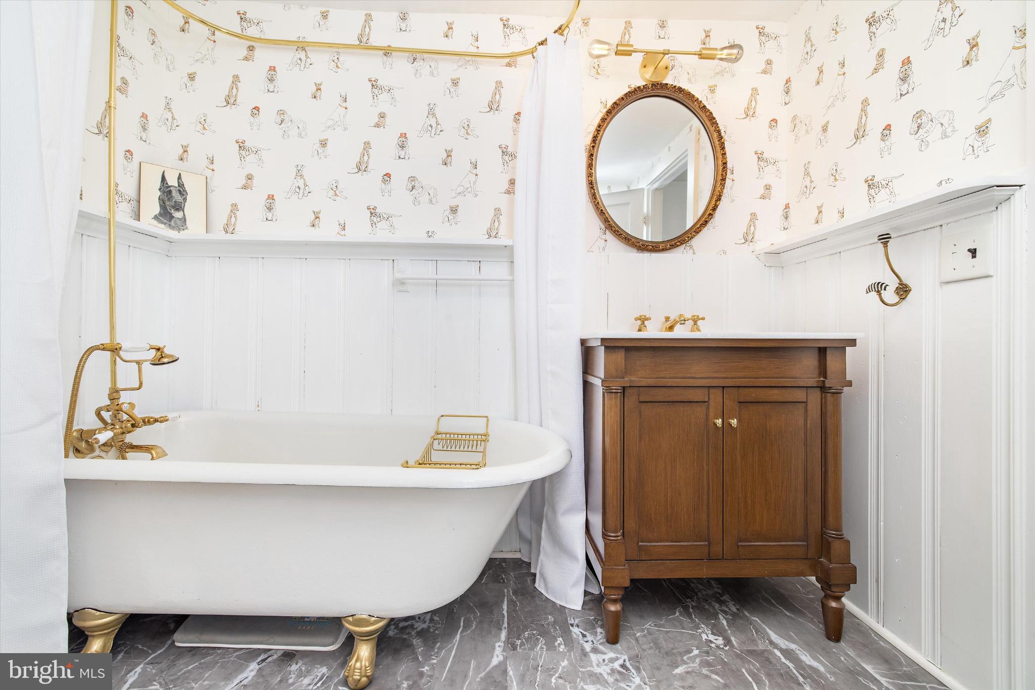 GRANNY BRANCH - Residential