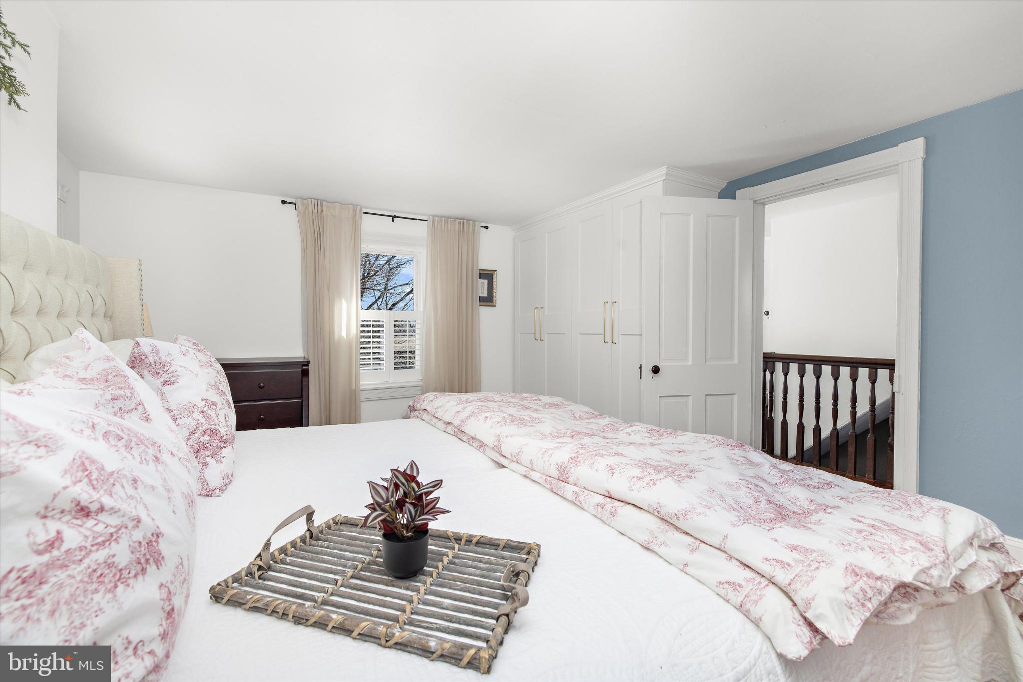 GRANNY BRANCH - Residential