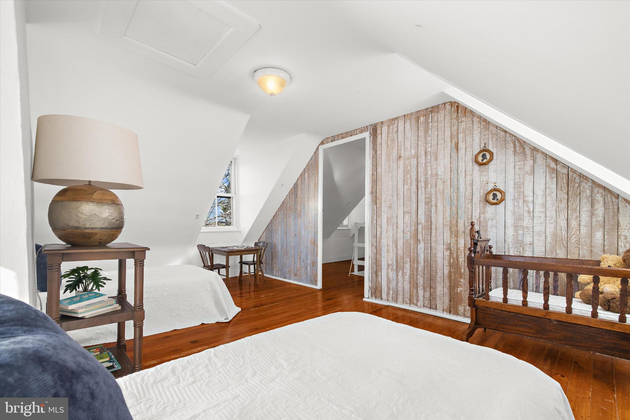 GRANNY BRANCH - Residential