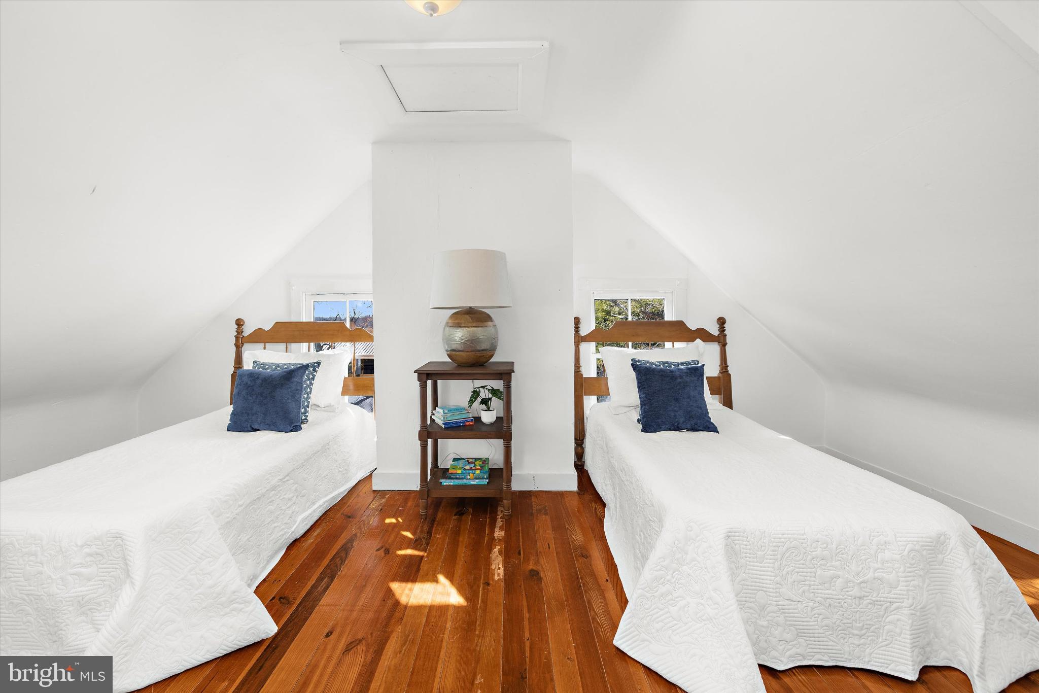 GRANNY BRANCH - Residential