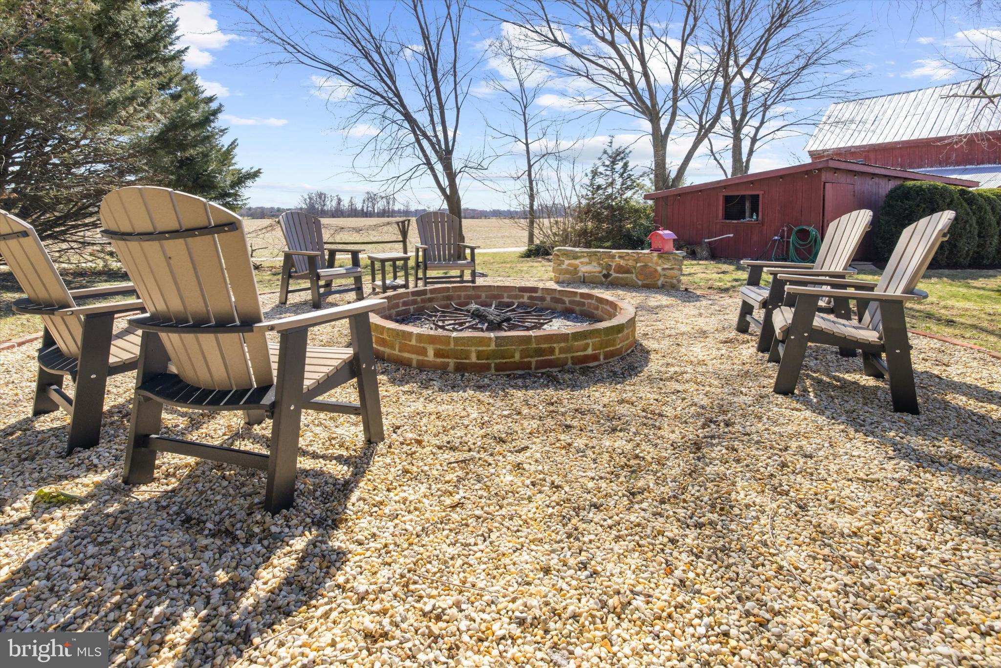 GRANNY BRANCH - Residential