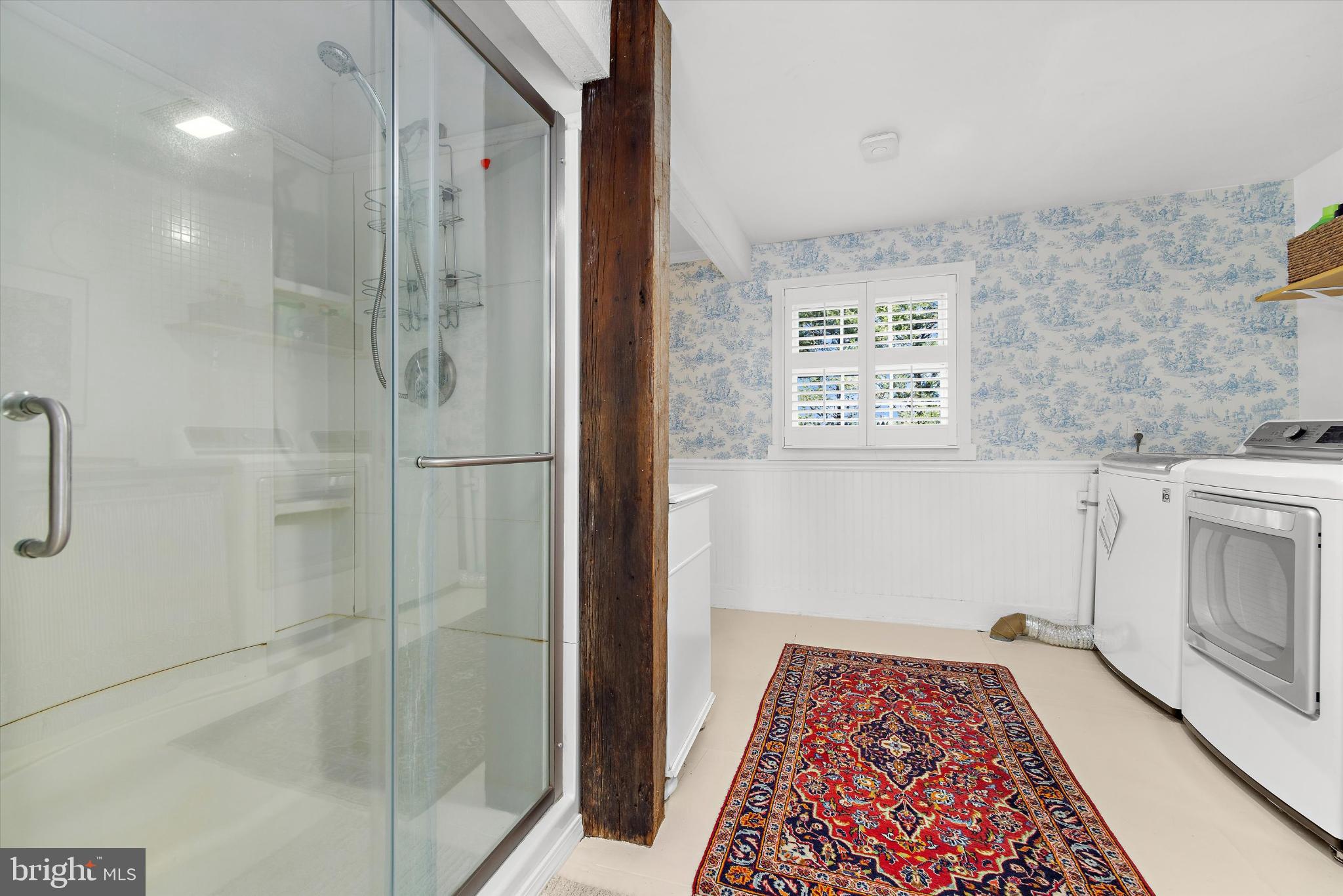 GRANNY BRANCH - Residential