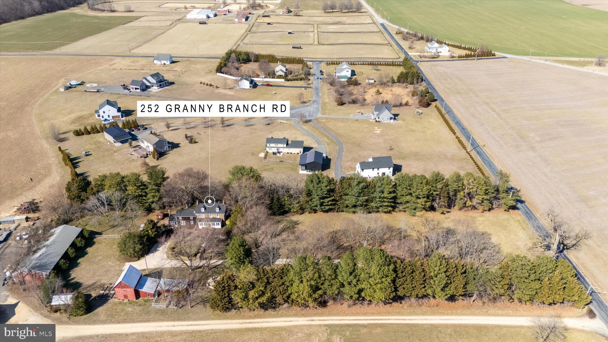 GRANNY BRANCH - Residential