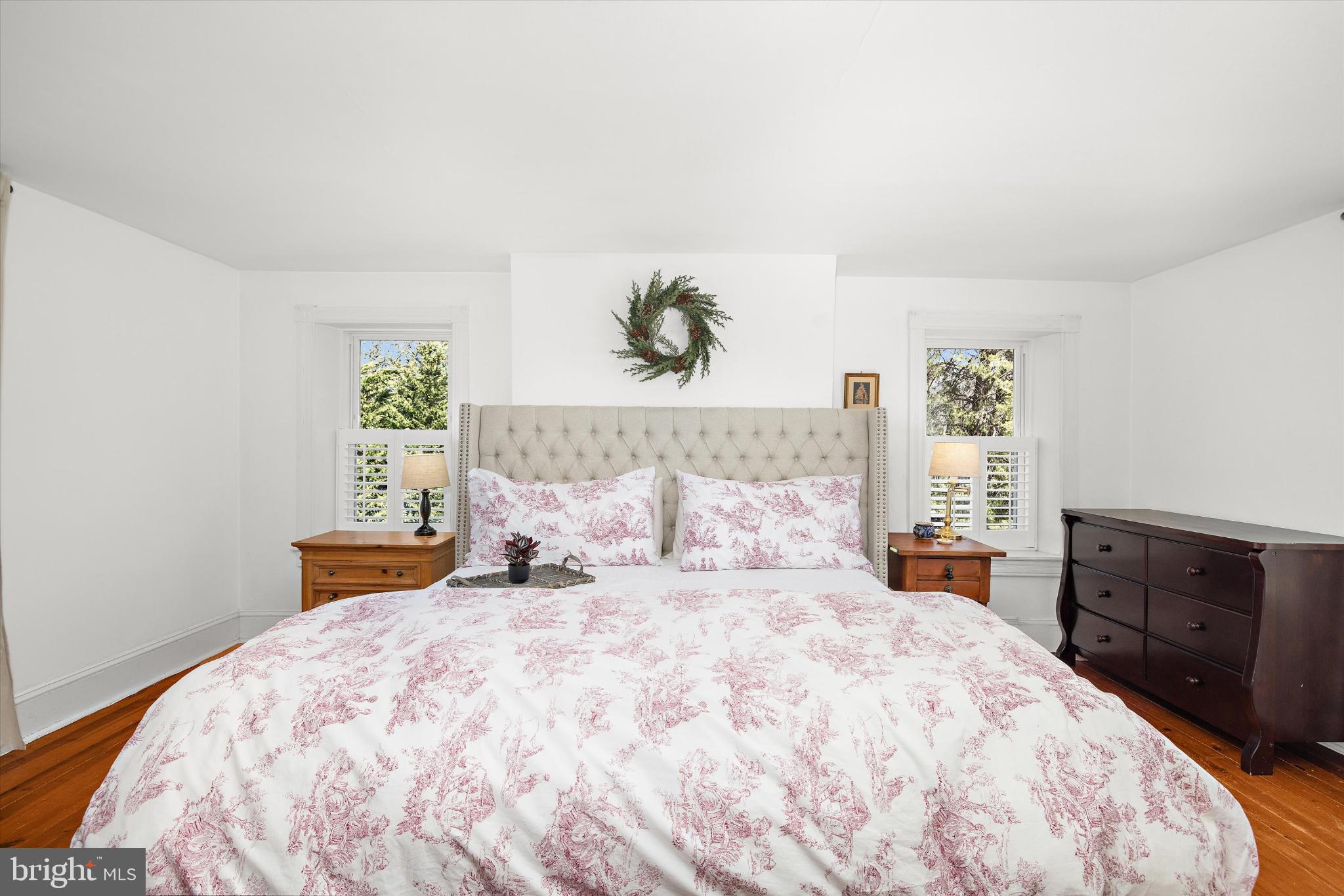 GRANNY BRANCH - Residential