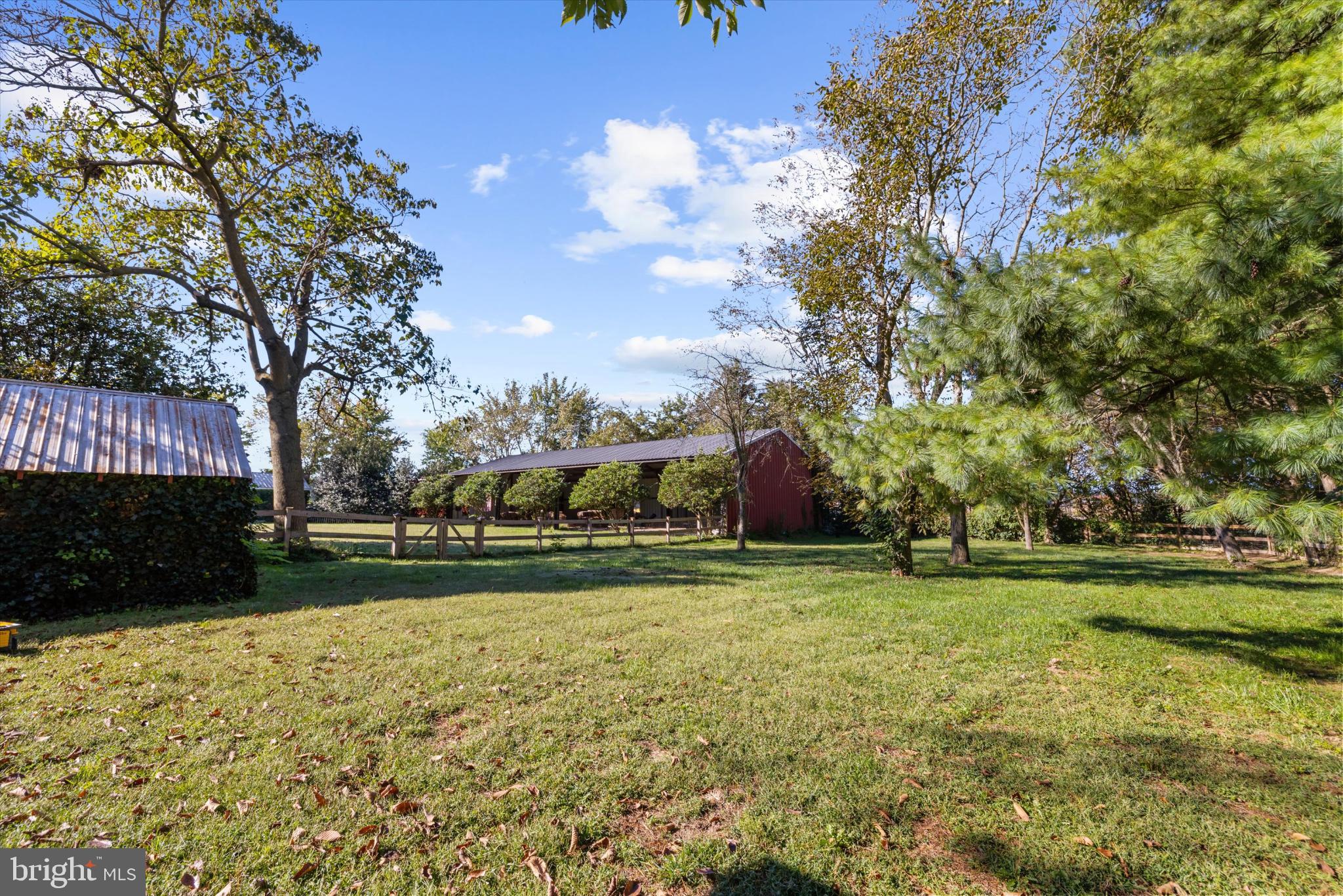 GRANNY BRANCH - Residential