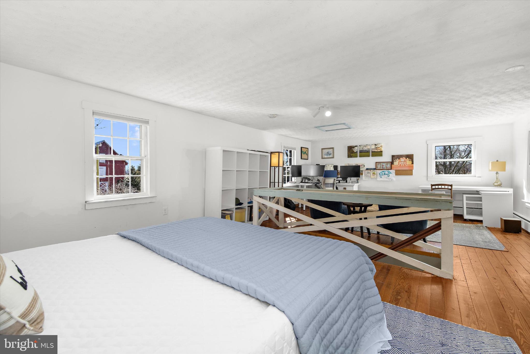 GRANNY BRANCH - Residential