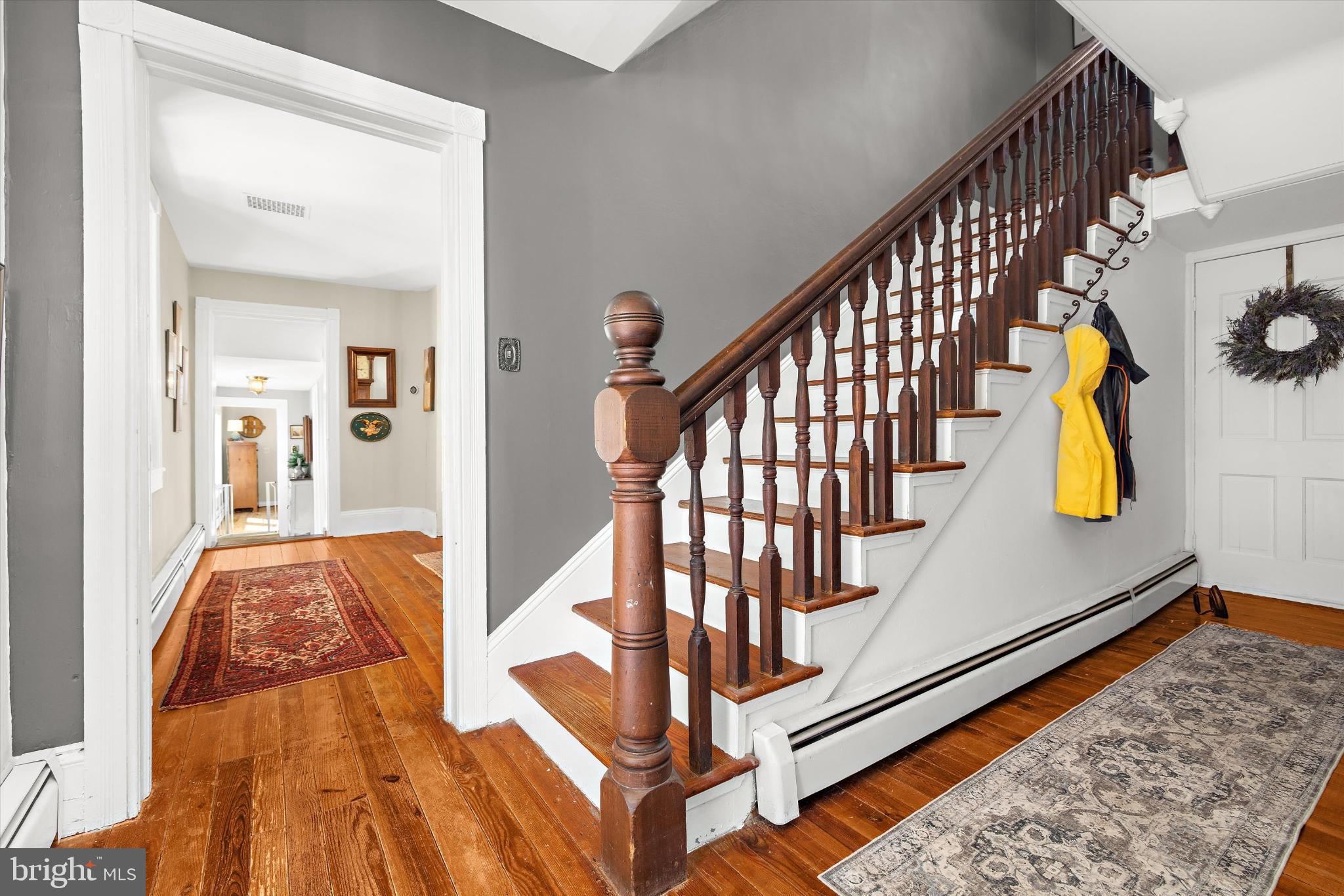 GRANNY BRANCH - Residential