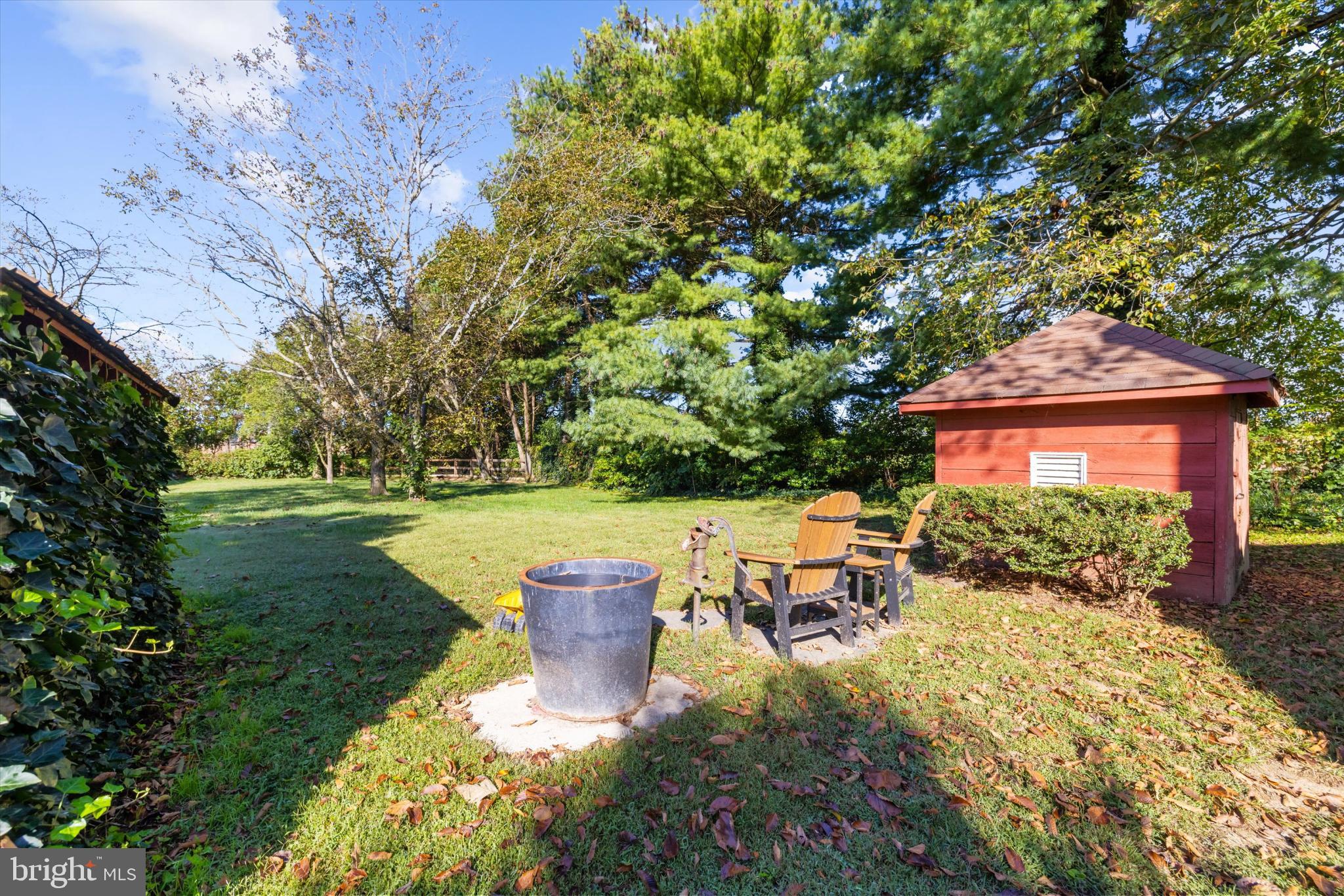 GRANNY BRANCH - Residential