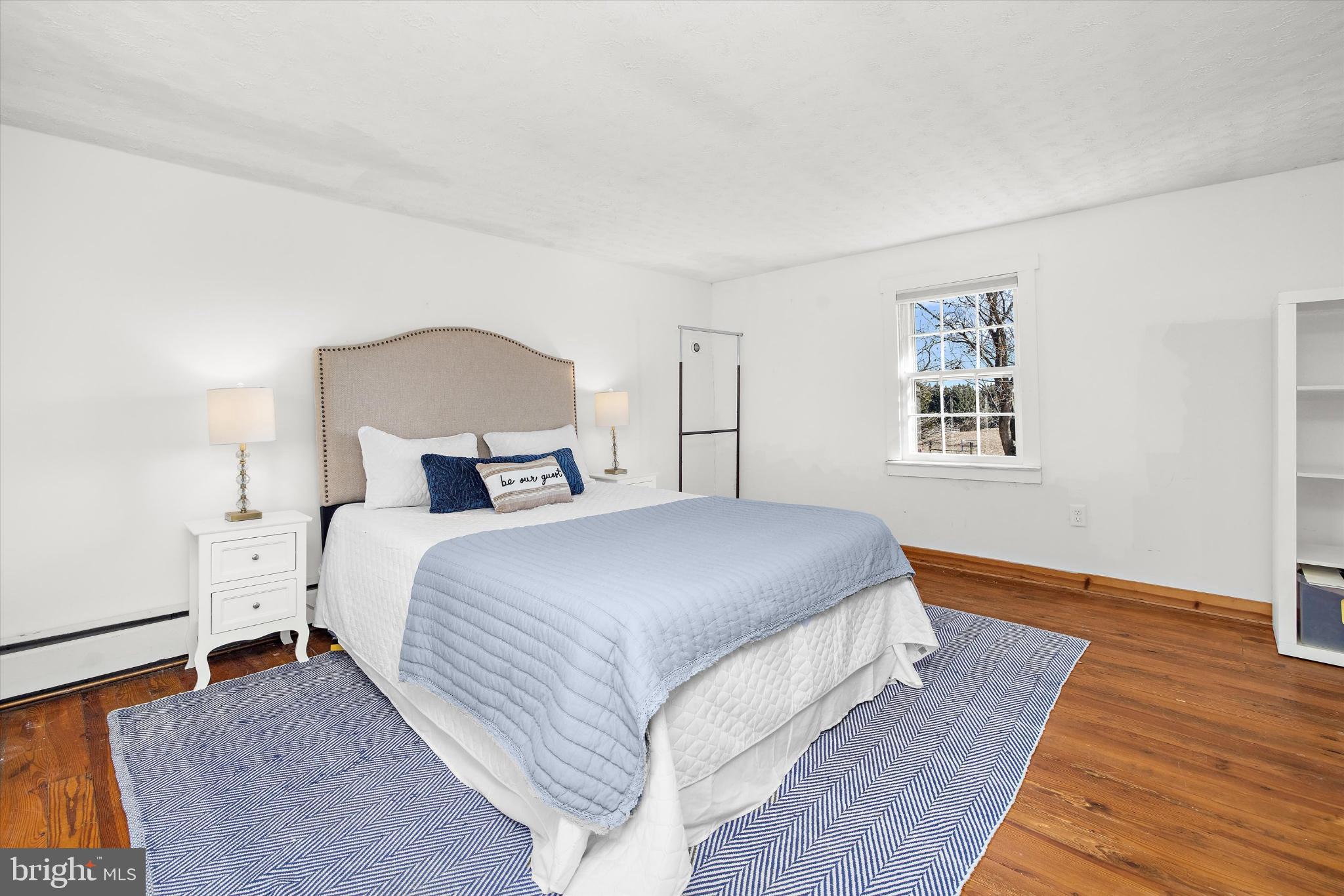 GRANNY BRANCH - Residential