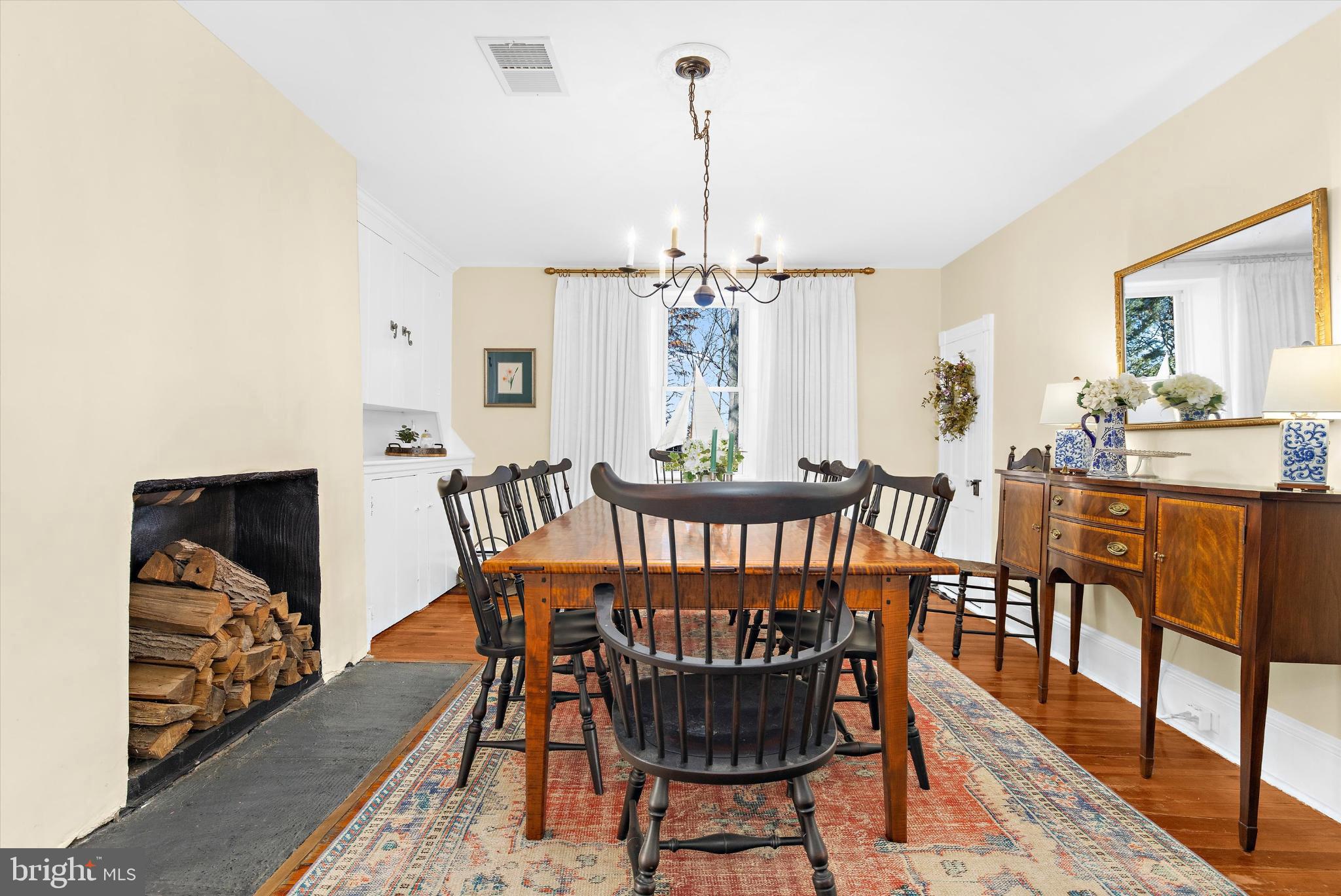 GRANNY BRANCH - Residential